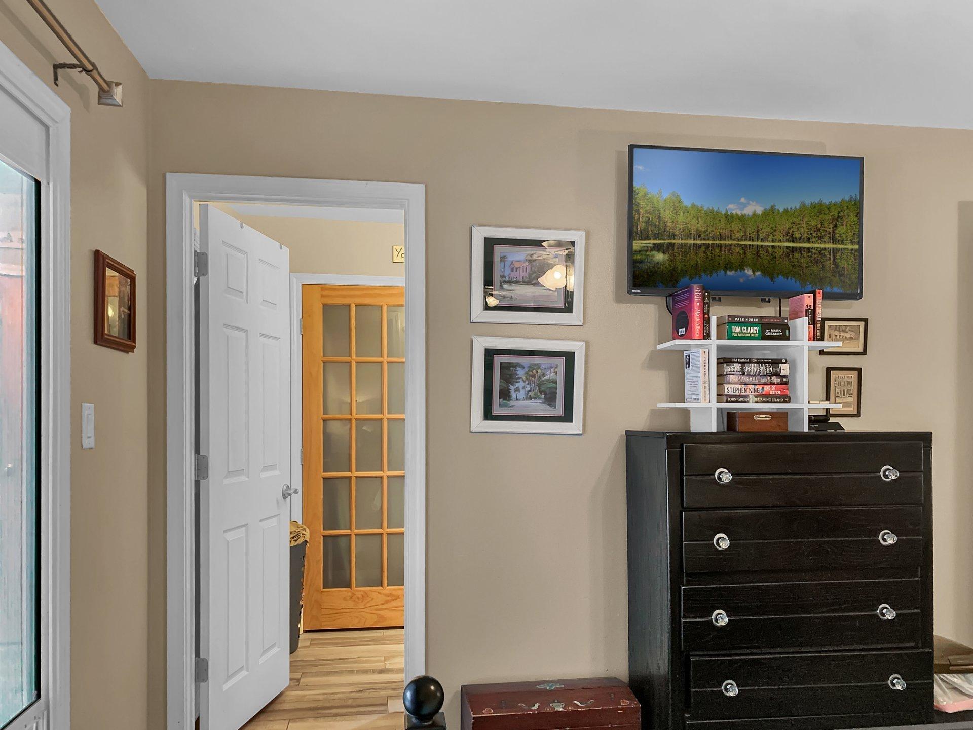 ROBLEDAL ESTATES - Residential