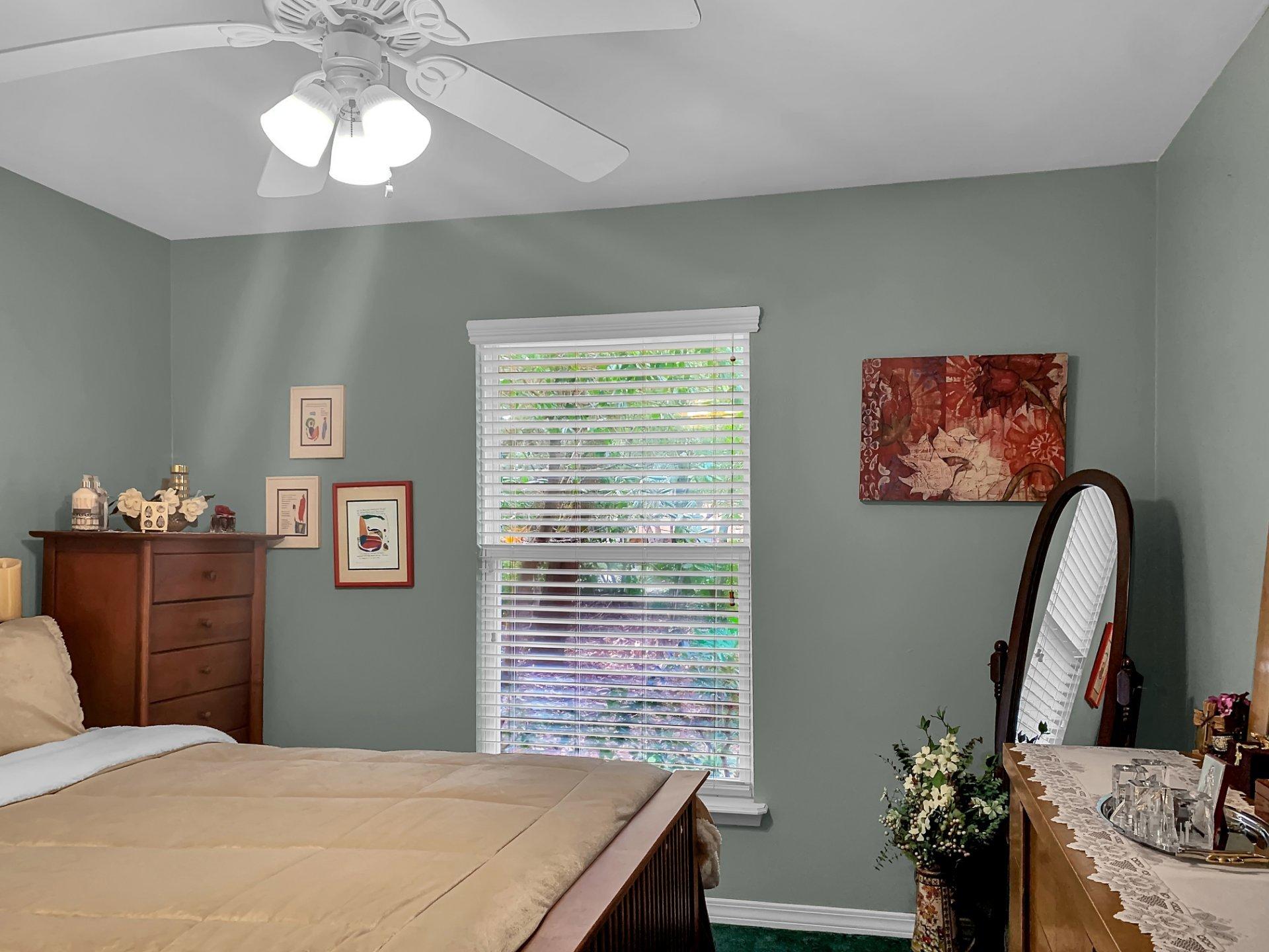 ROBLEDAL ESTATES - Residential