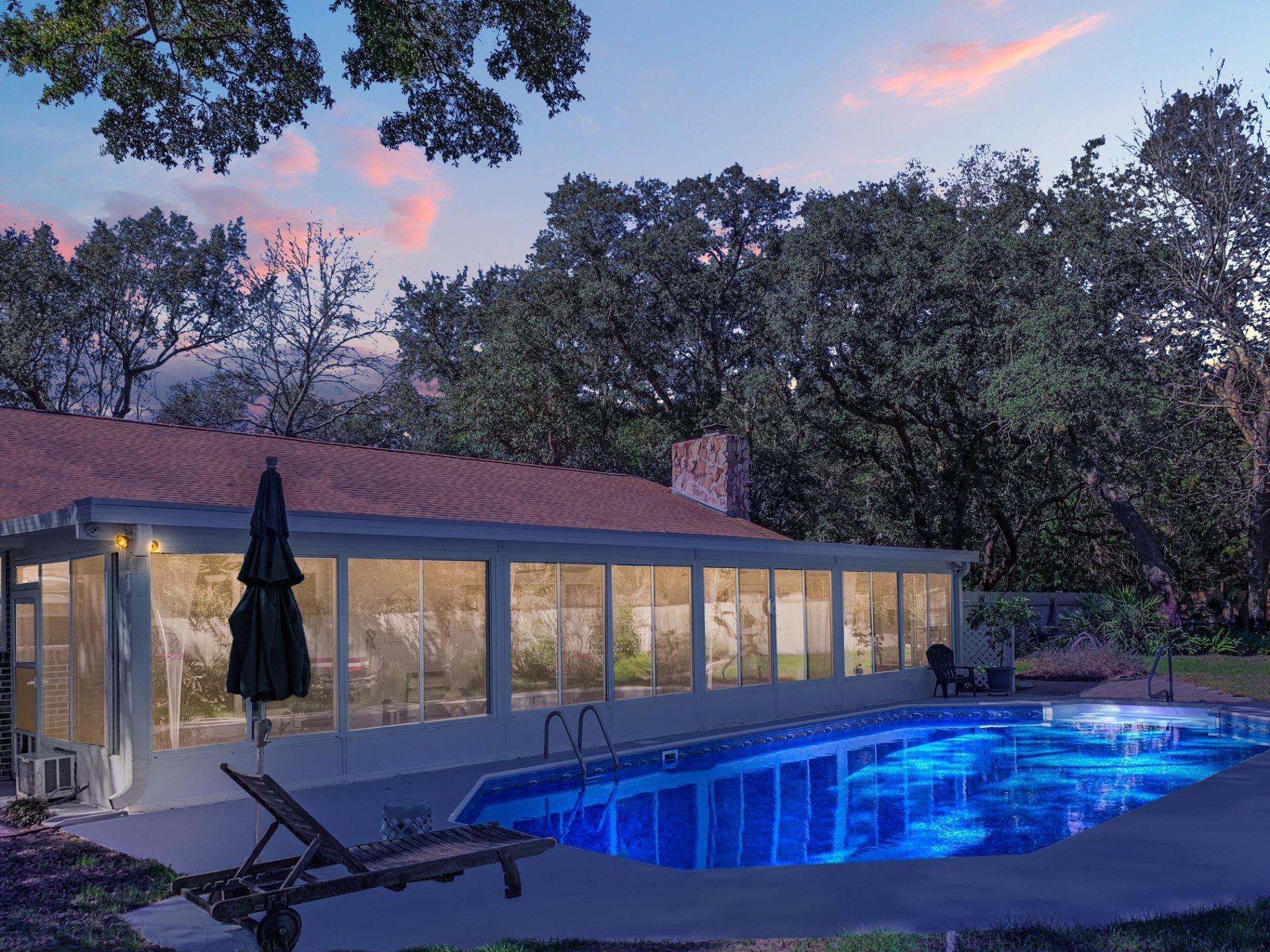 ROBLEDAL ESTATES - Residential