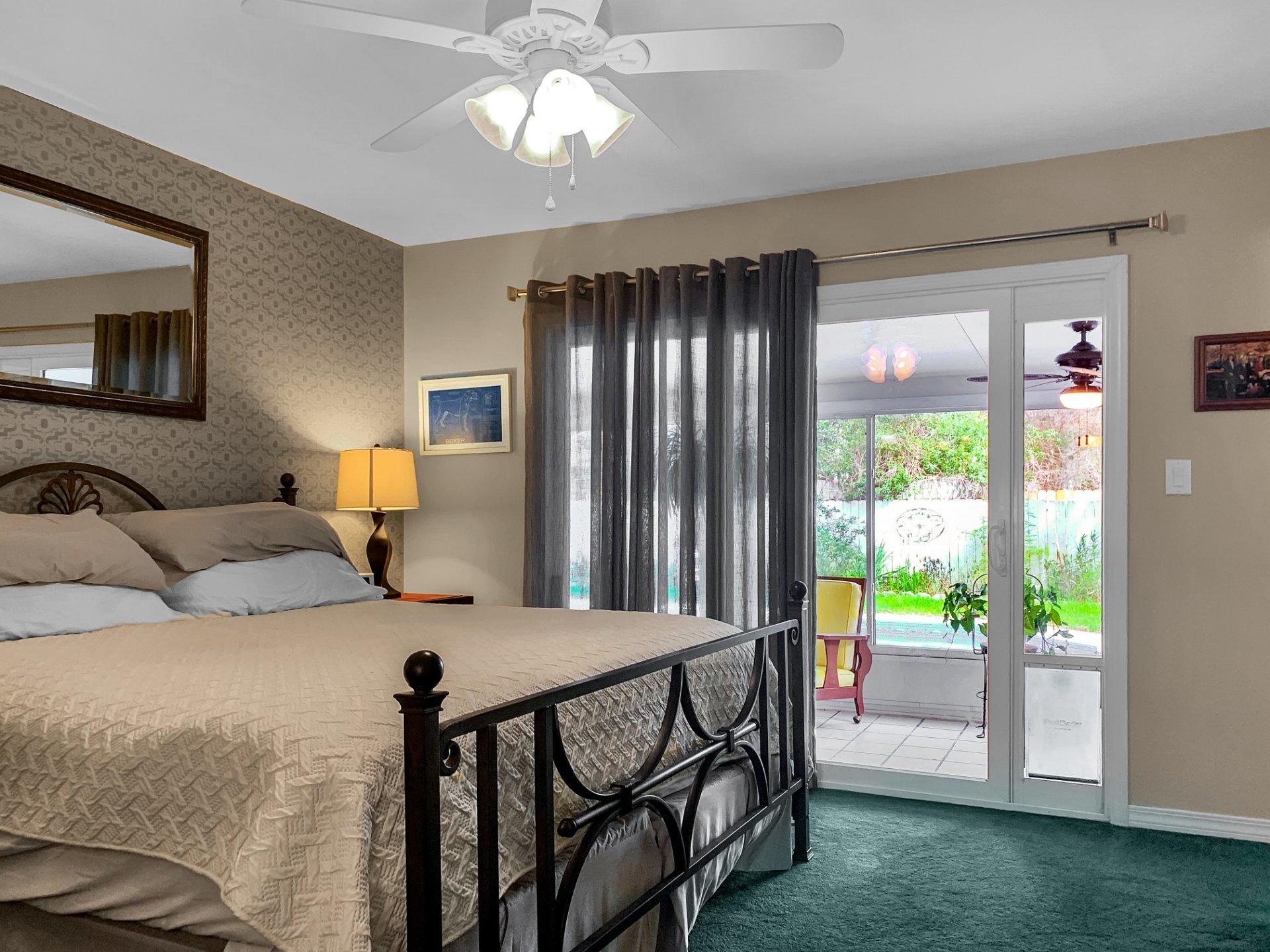 ROBLEDAL ESTATES - Residential