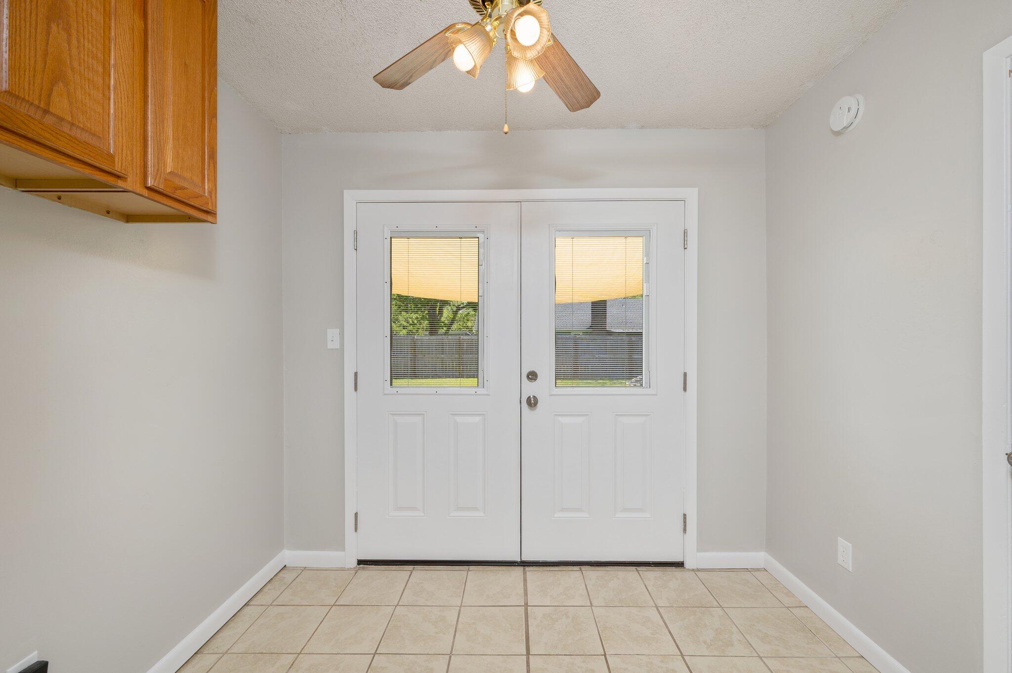 CHATEAU PRES DE LA MER - Residential