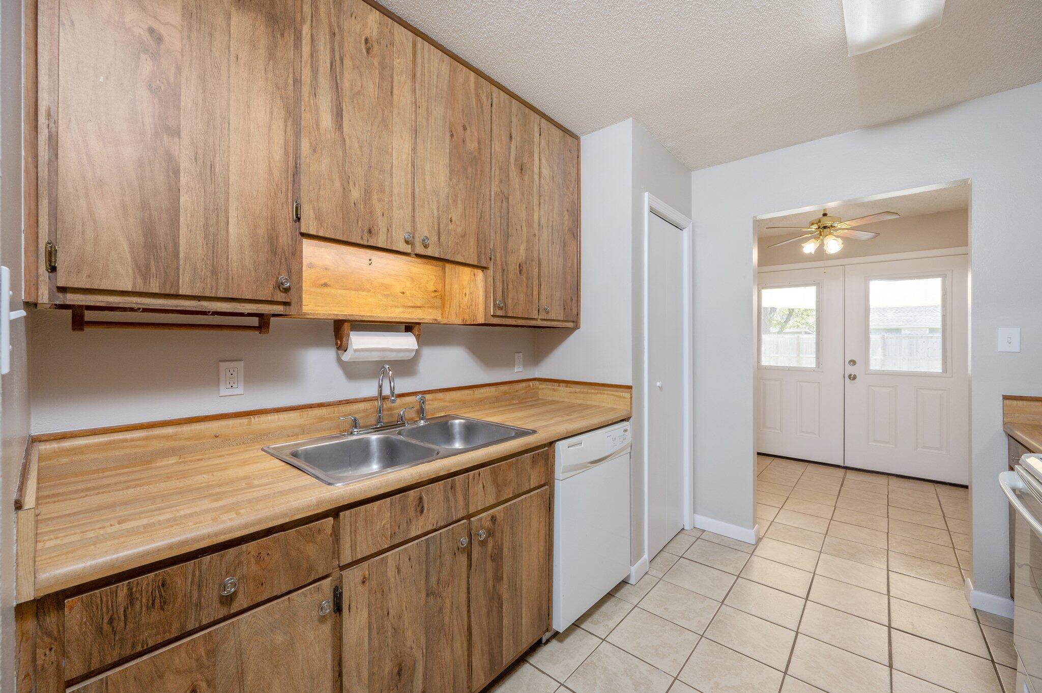 CHATEAU PRES DE LA MER - Residential