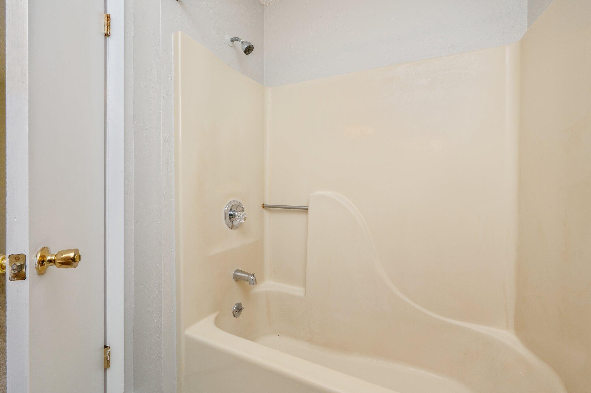 CHATEAU PRES DE LA MER - Residential