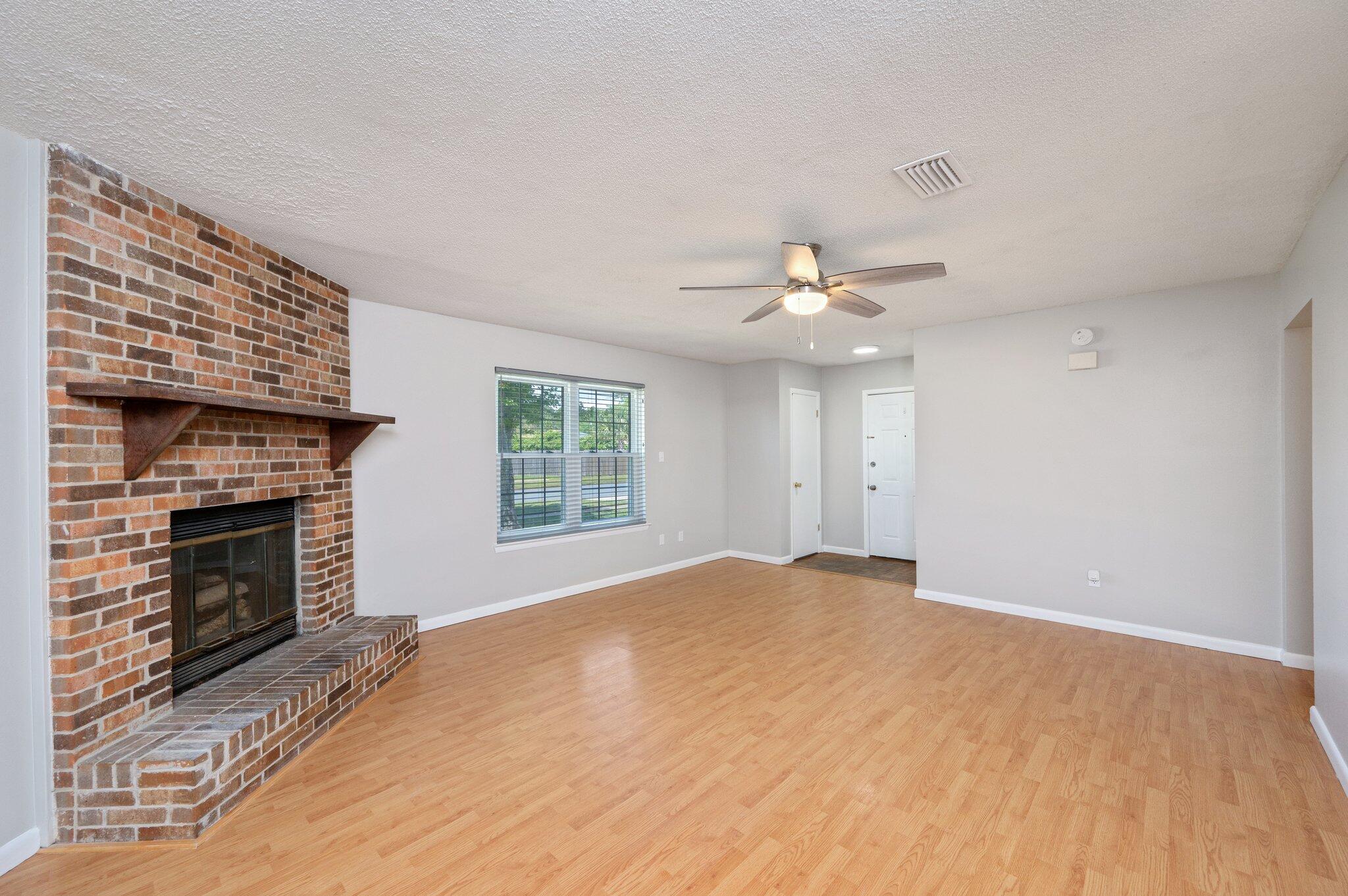 CHATEAU PRES DE LA MER - Residential