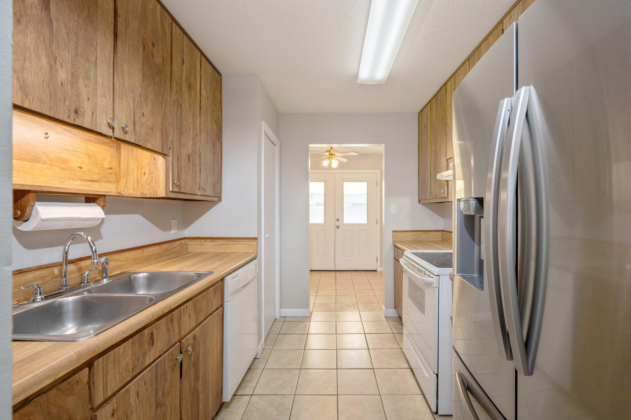 CHATEAU PRES DE LA MER - Residential