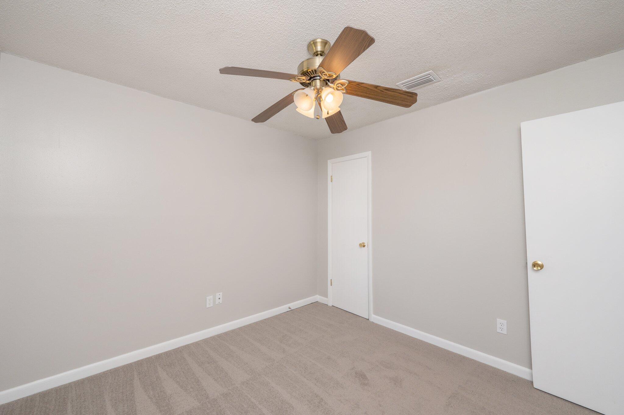 CHATEAU PRES DE LA MER - Residential