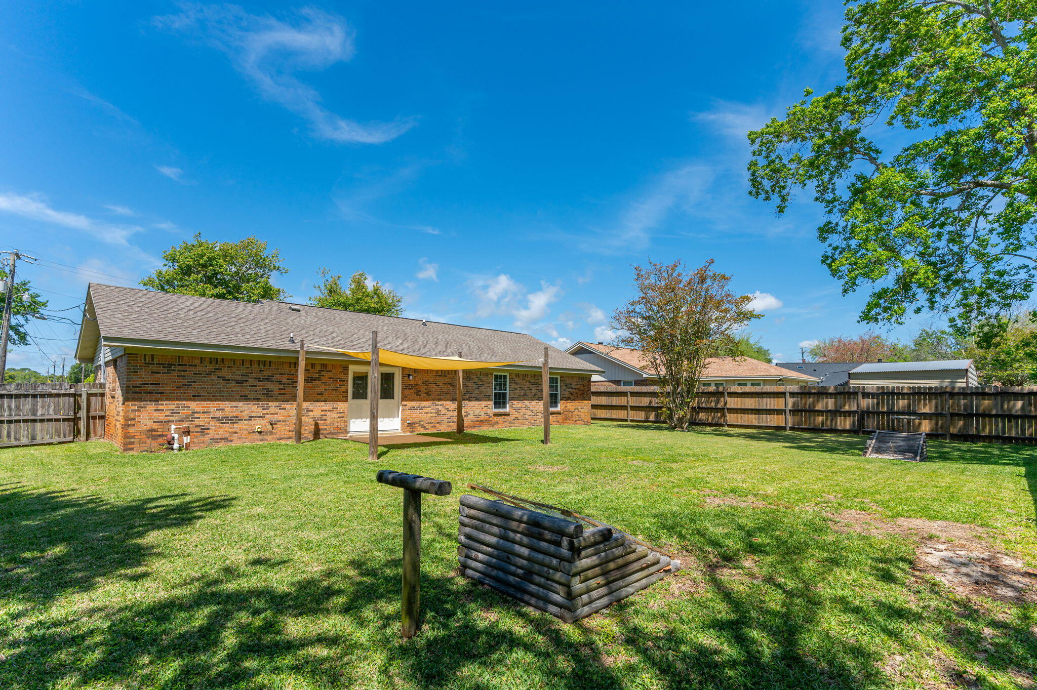 CHATEAU PRES DE LA MER - Residential
