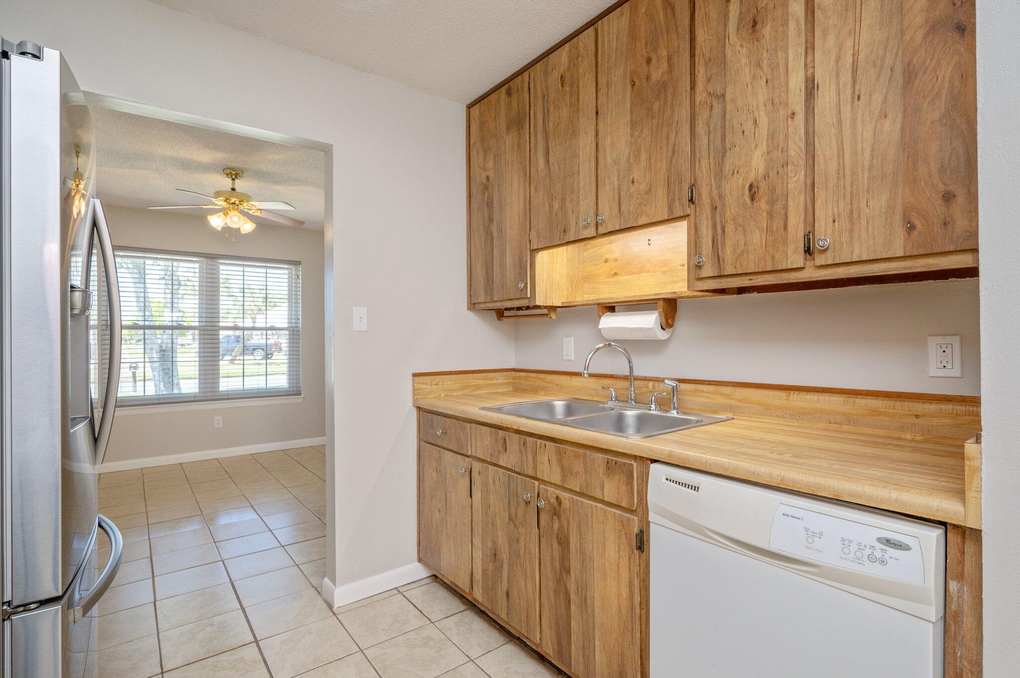 CHATEAU PRES DE LA MER - Residential