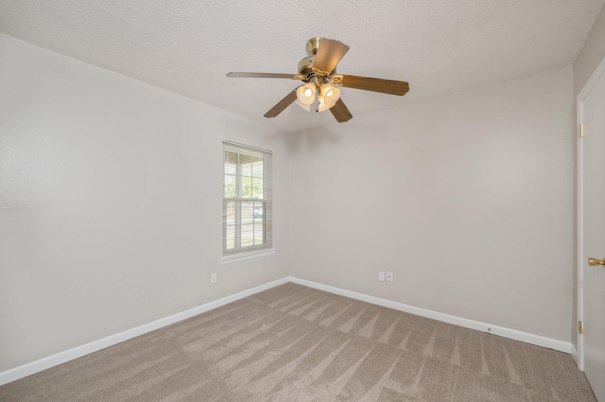 CHATEAU PRES DE LA MER - Residential