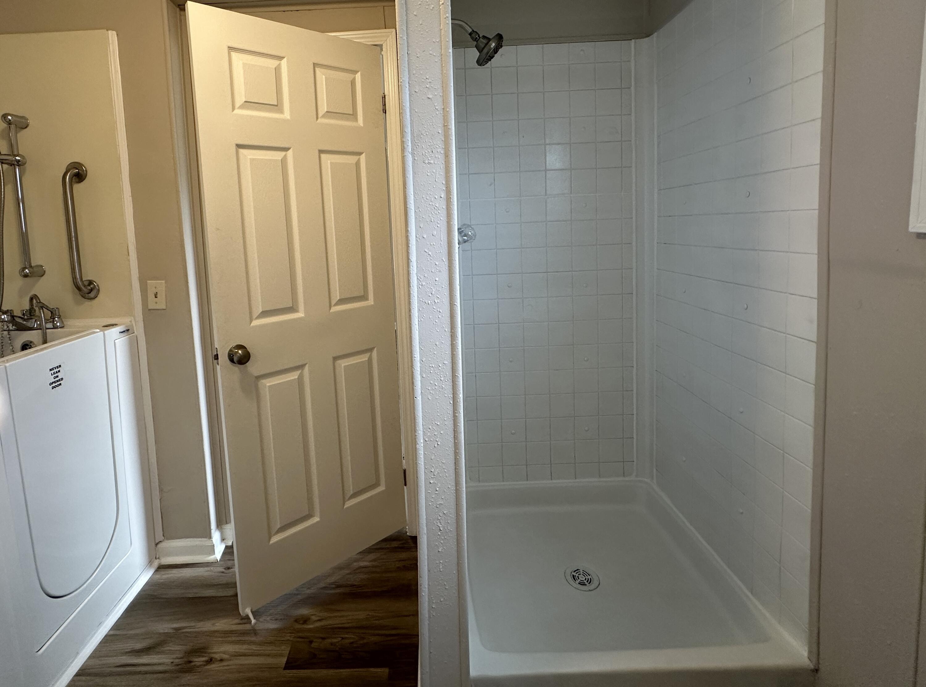 THE PINES - Residential Lease