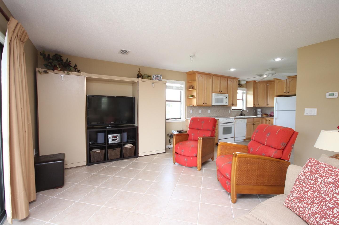 BEACHWOOD VILLAS CONDO - Residential