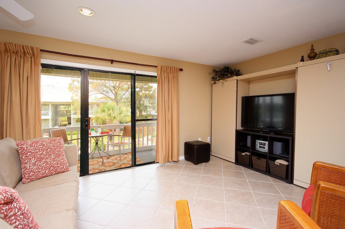 BEACHWOOD VILLAS CONDO - Residential