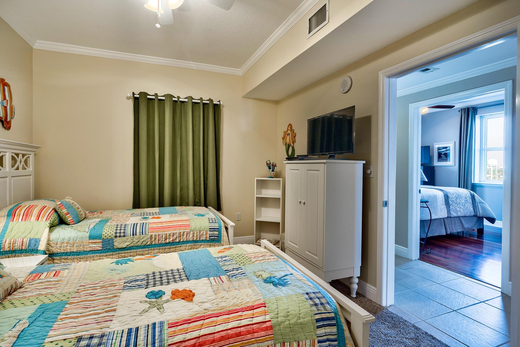 ARIEL DUNES - Residential