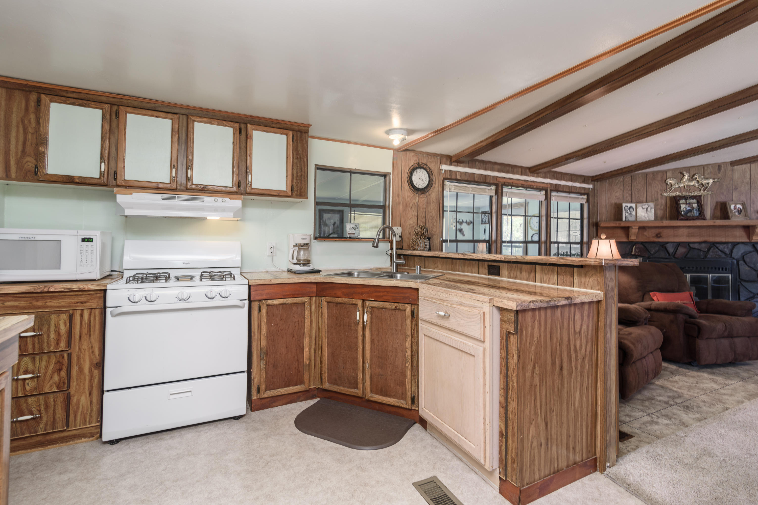 OAKWOOD HILLS UNIT 3 - Residential