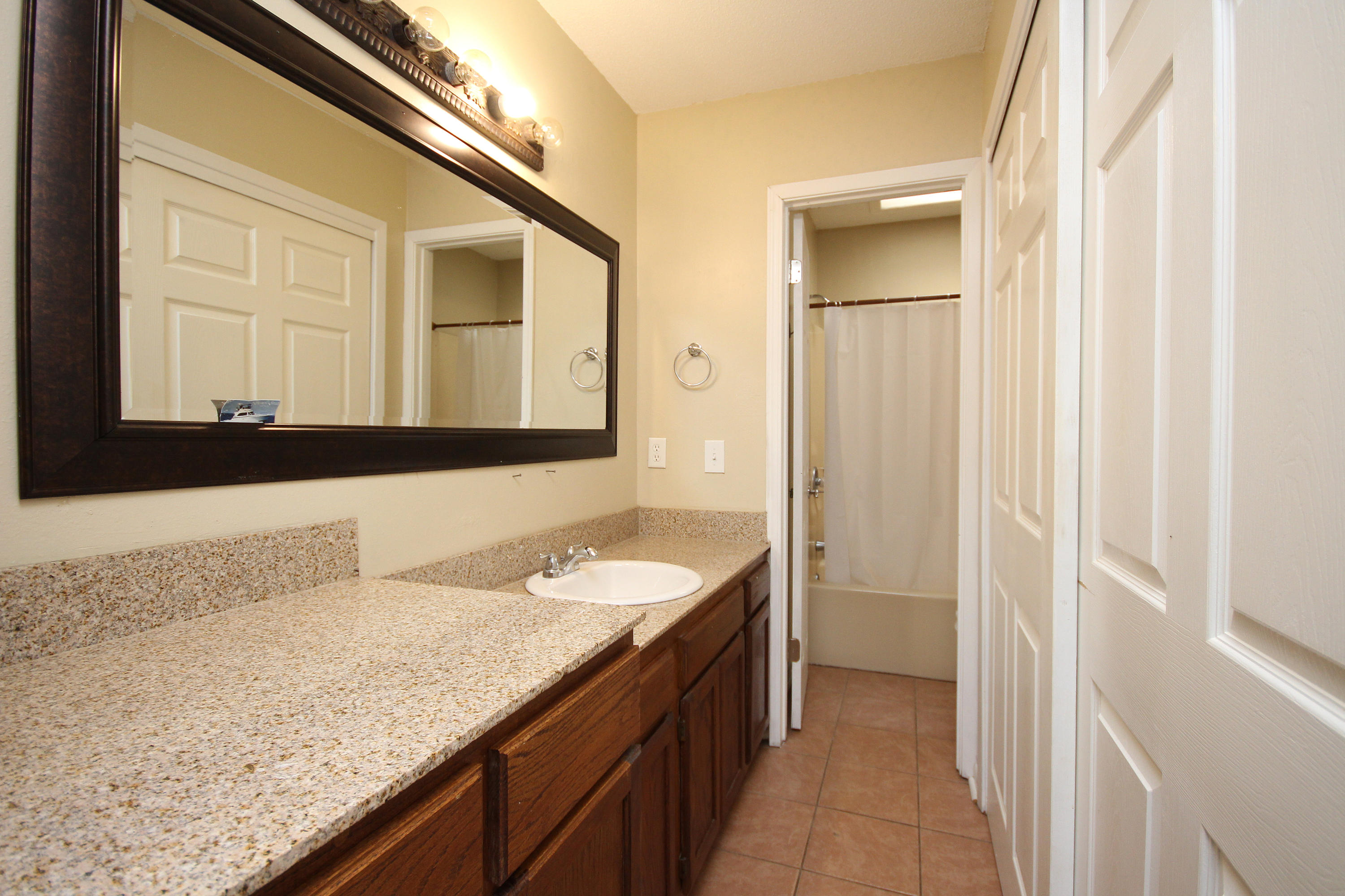 HIDDEN TRAILS PH 1 - Residential