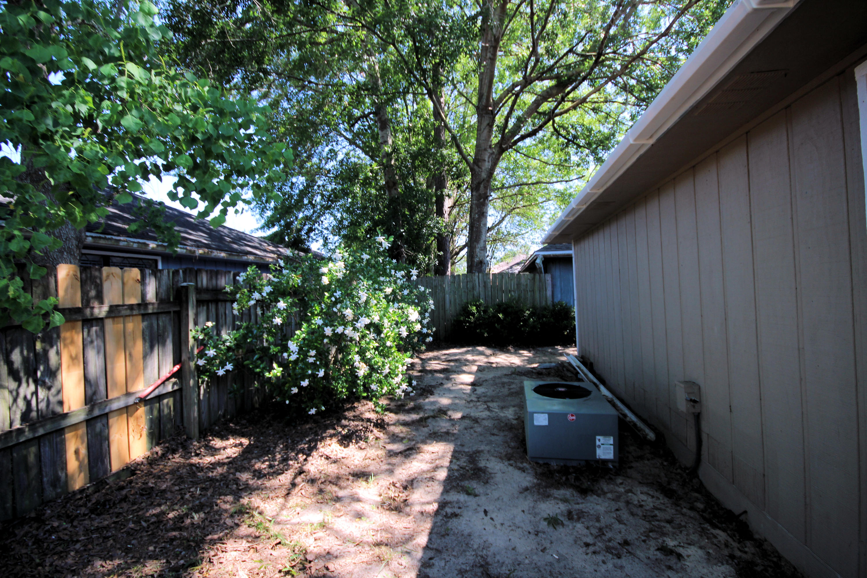 HIDDEN TRAILS PH 1 - Residential