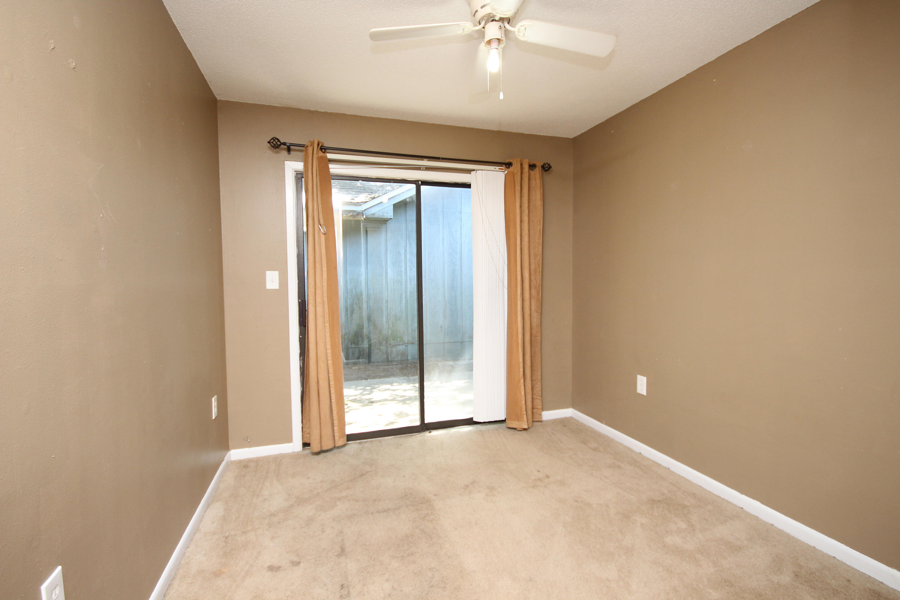 HIDDEN TRAILS PH 1 - Residential