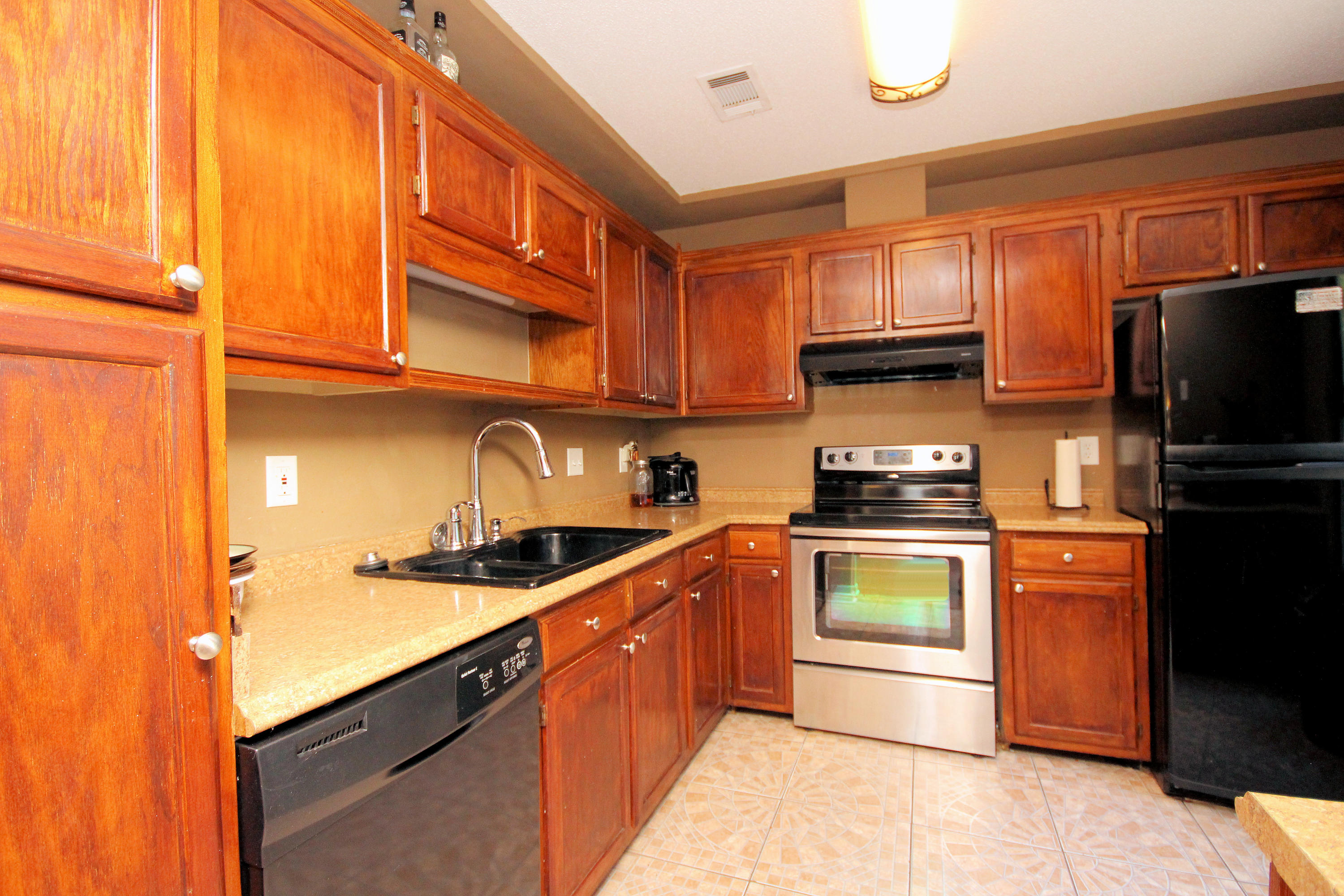 HIDDEN TRAILS PH 1 - Residential