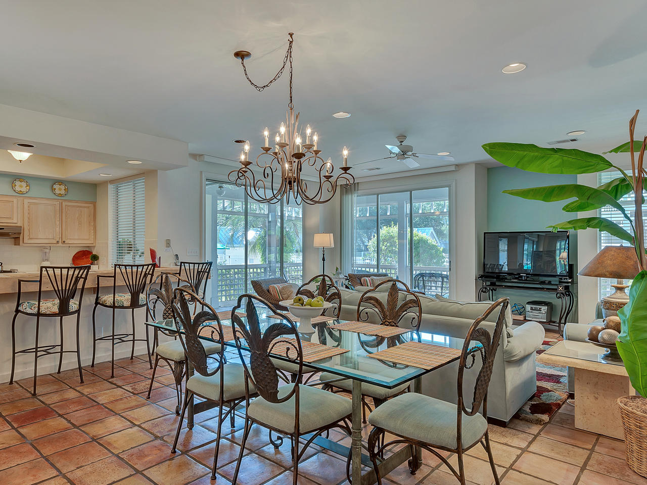 HIDDEN DUNES BEACH VILLAS - Residential