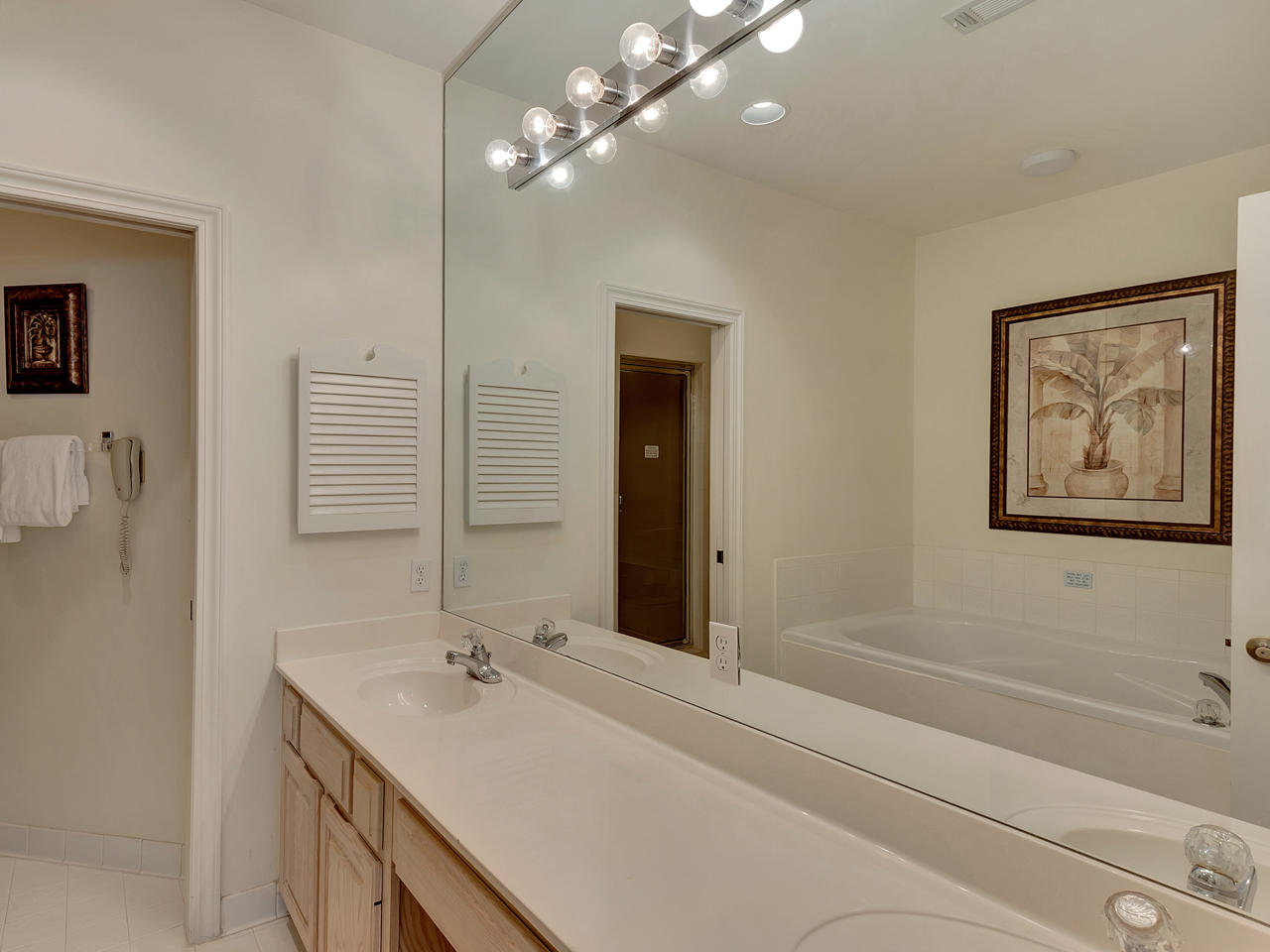 HIDDEN DUNES BEACH VILLAS - Residential