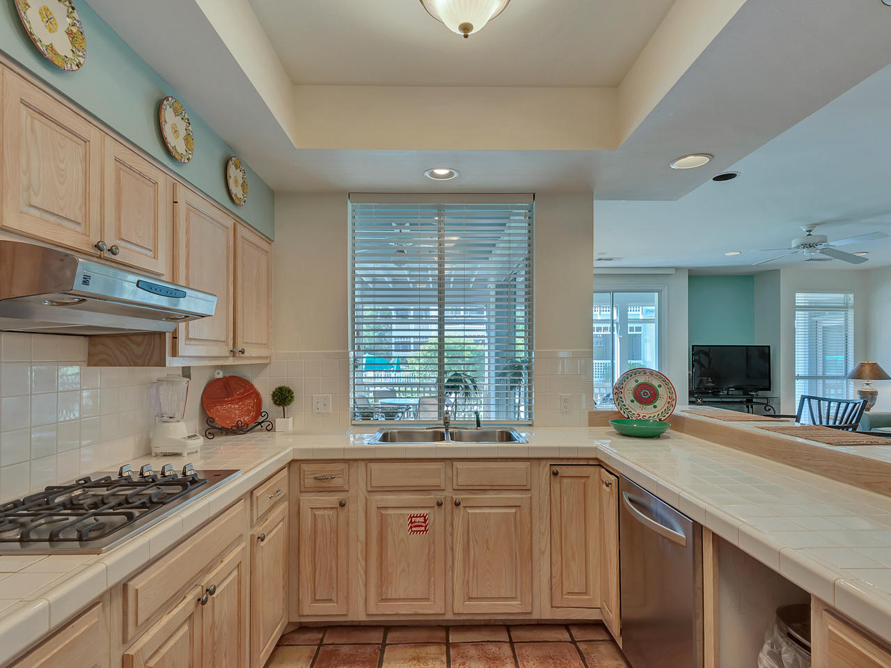 HIDDEN DUNES BEACH VILLAS - Residential