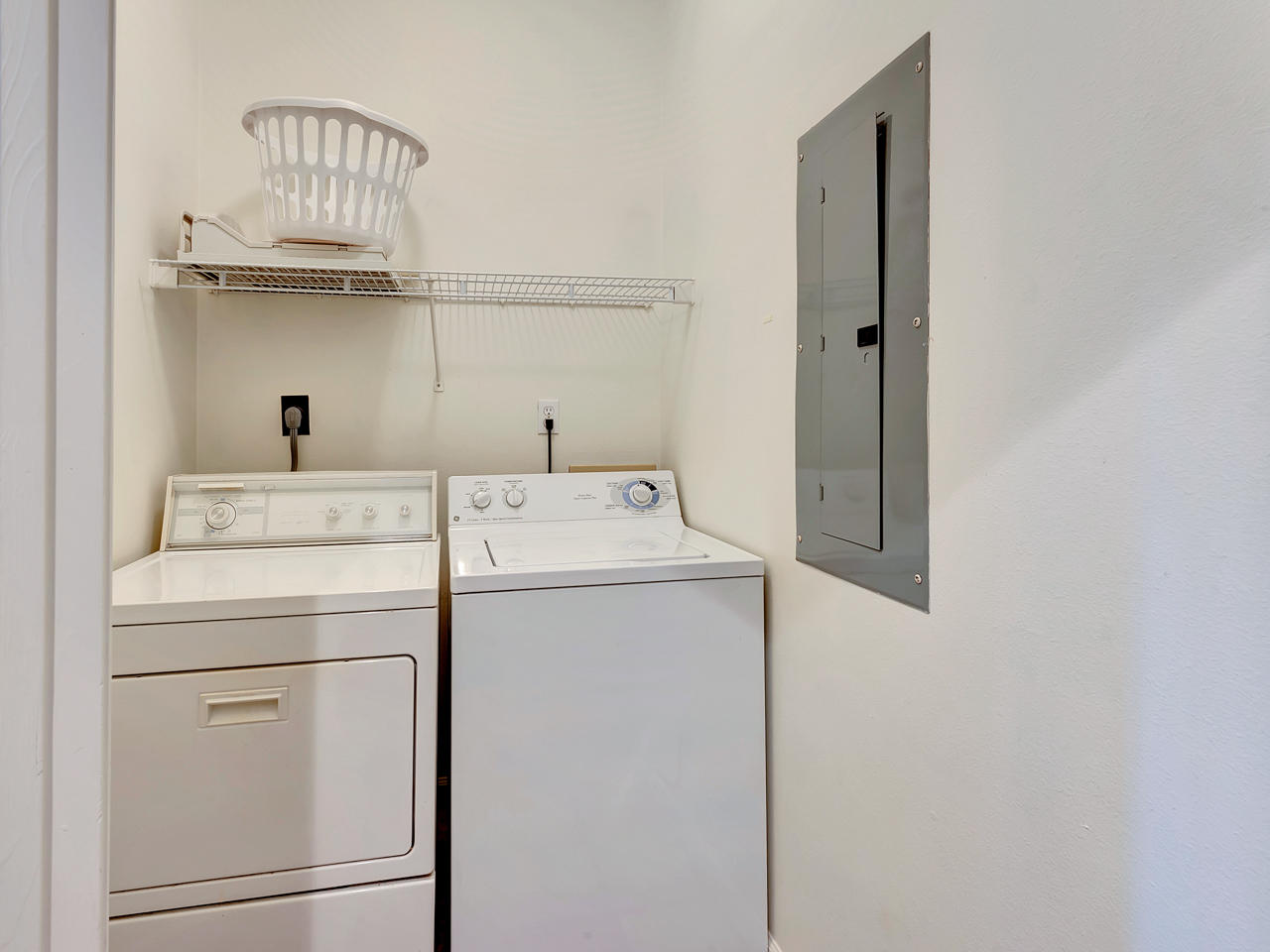 HIDDEN DUNES BEACH VILLAS - Residential