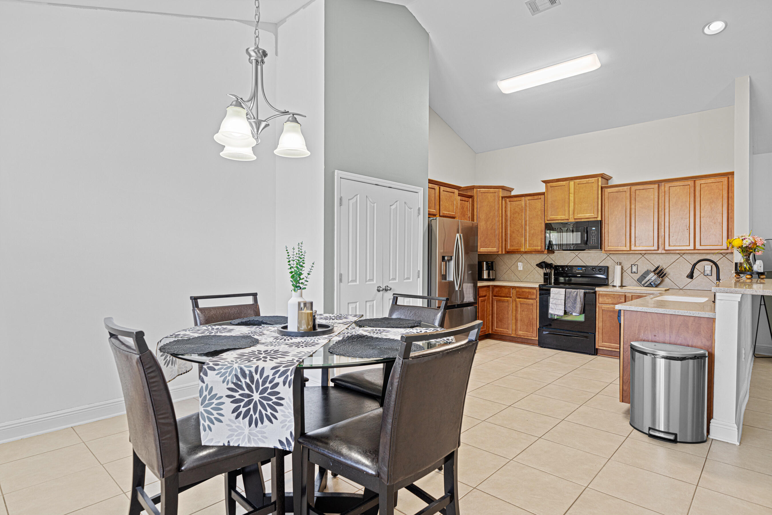ROLLING RIDGE S/D - Residential