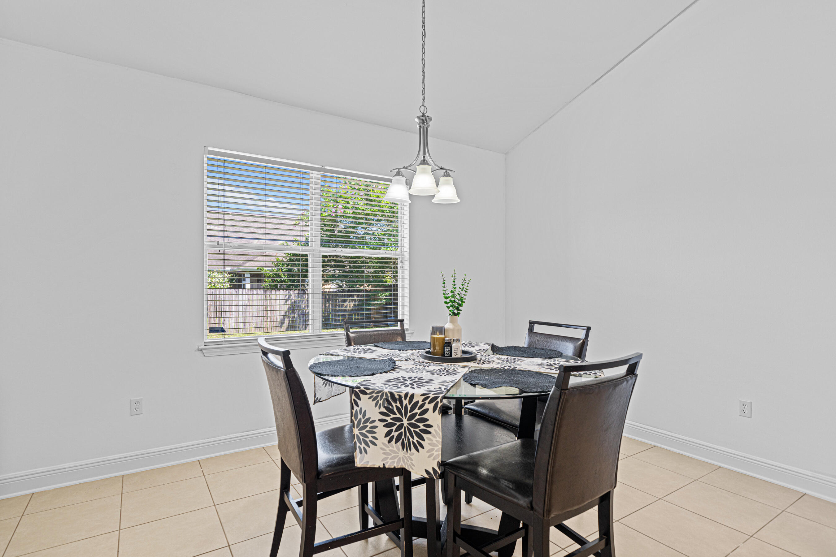 ROLLING RIDGE S/D - Residential