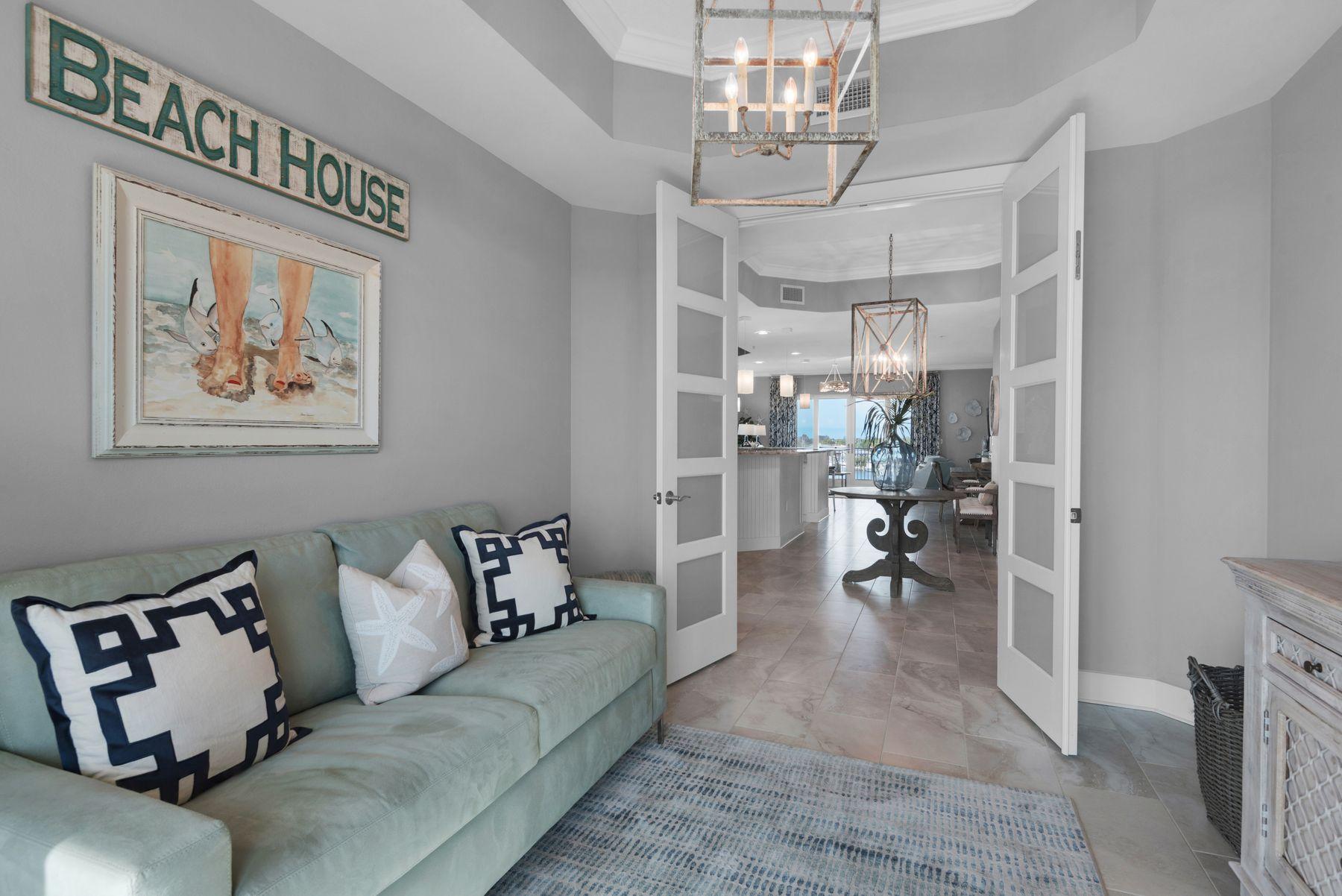 HARBOR LIGHTS - Residential