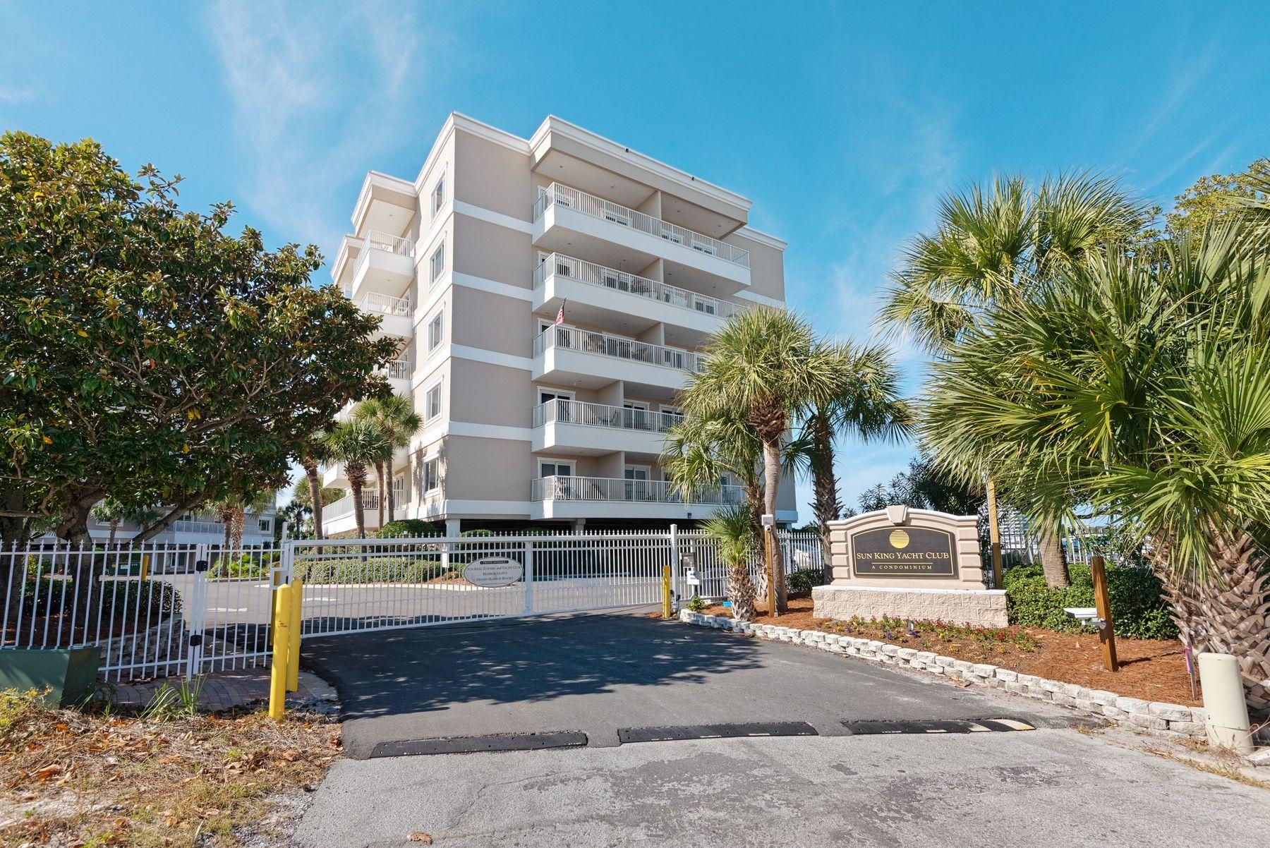 HARBOR LIGHTS - Residential