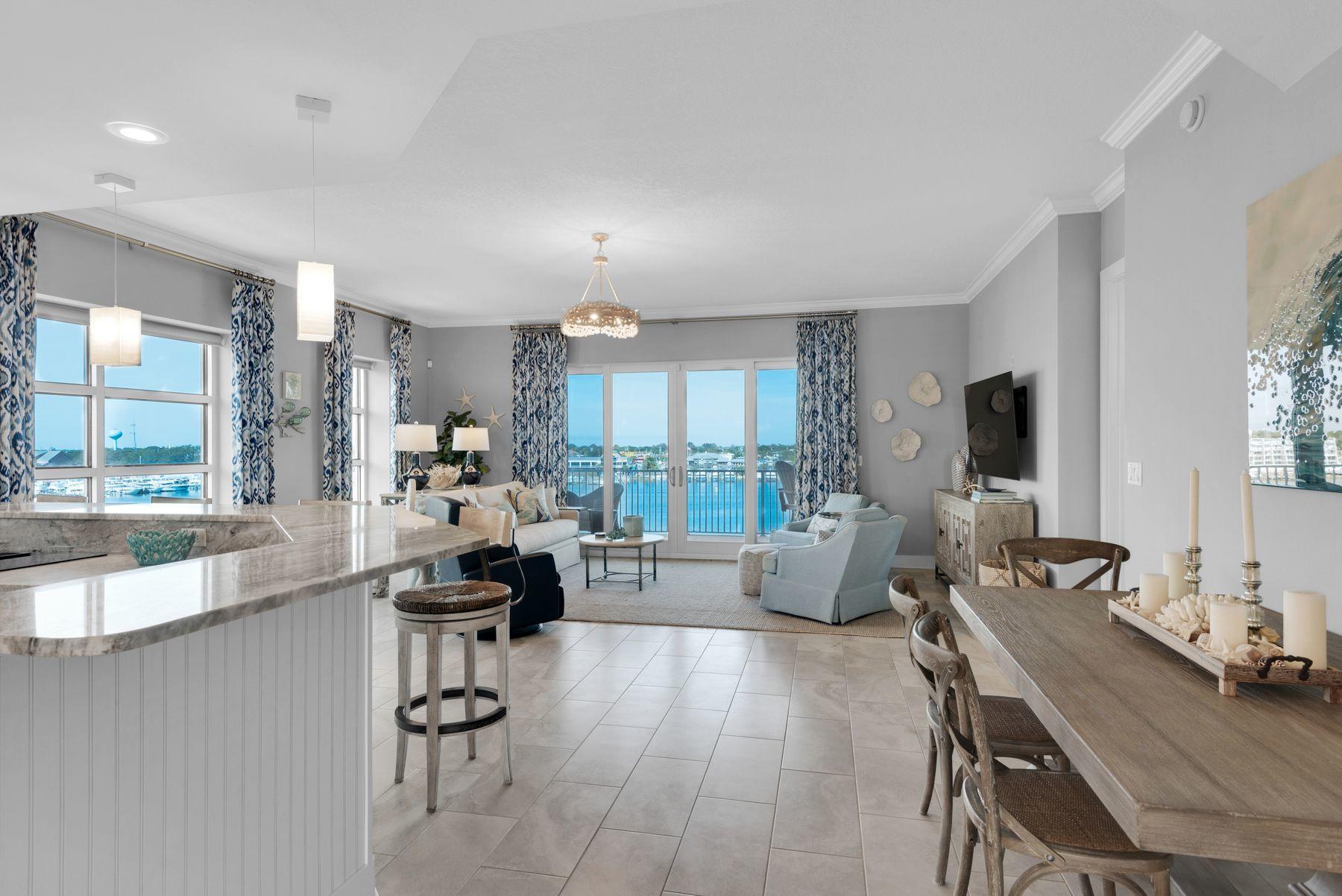 HARBOR LIGHTS - Residential