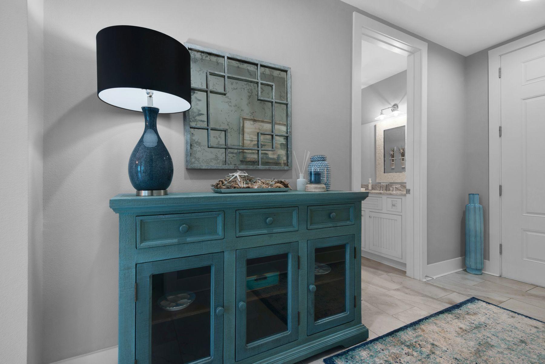 HARBOR LIGHTS - Residential