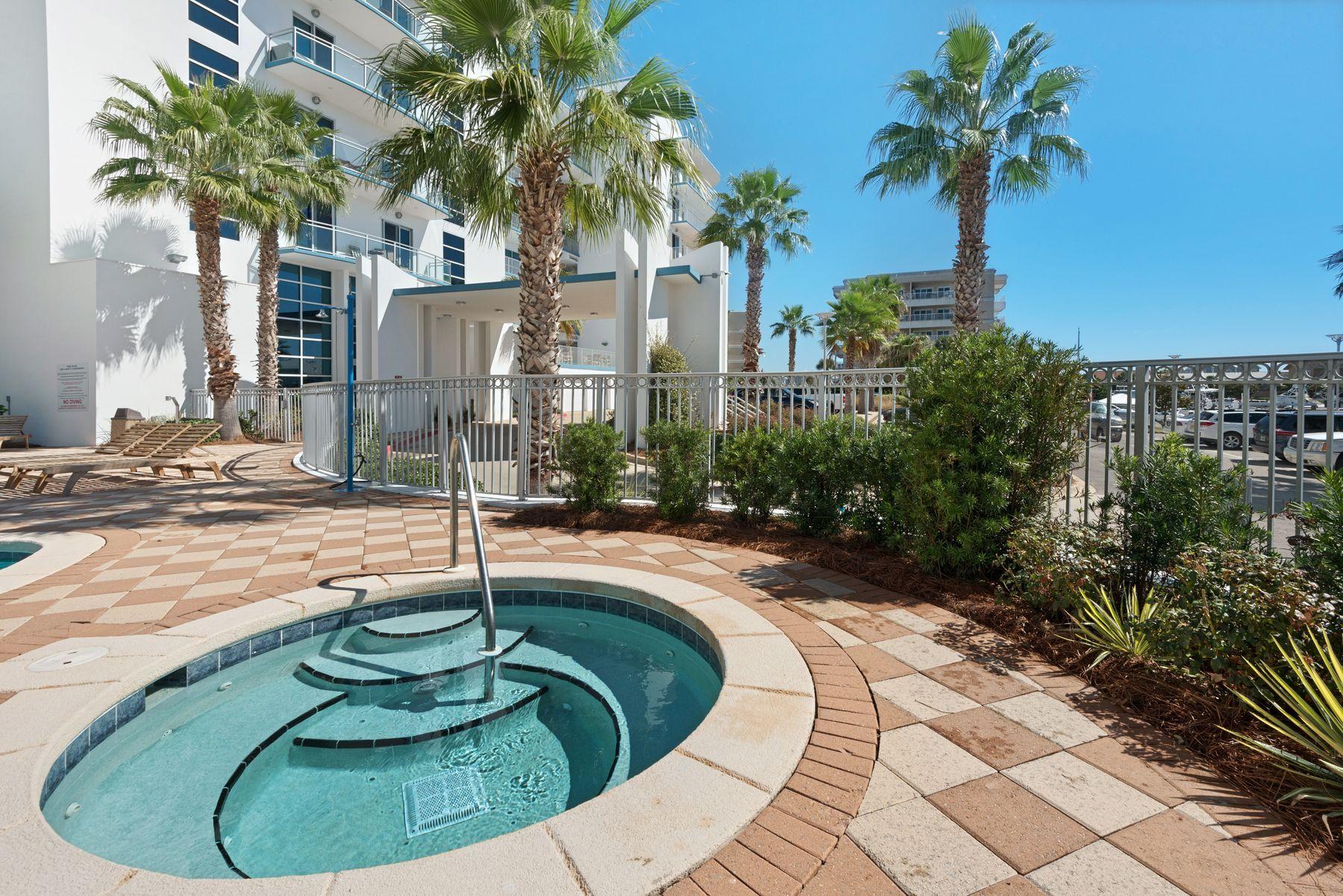 HARBOR LIGHTS - Residential