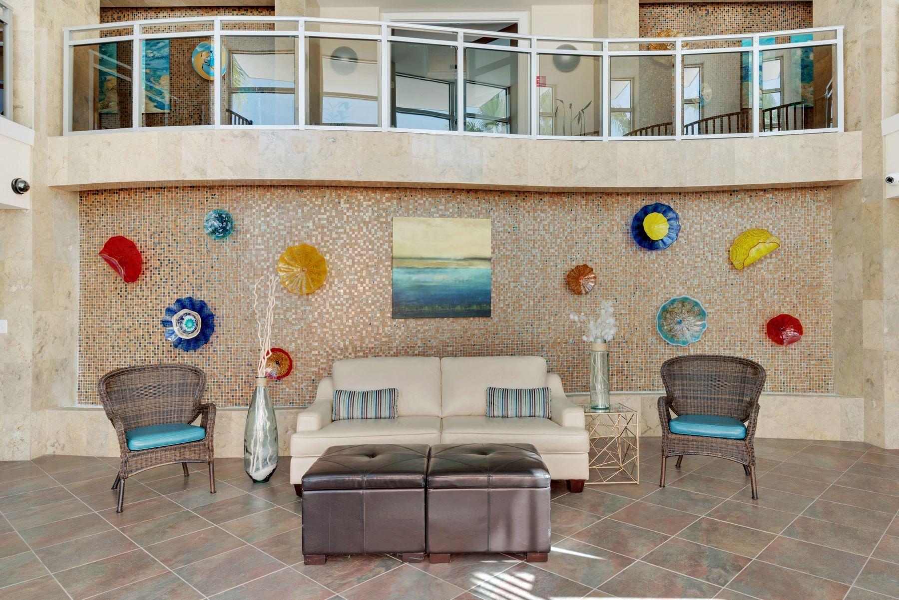 HARBOR LIGHTS - Residential