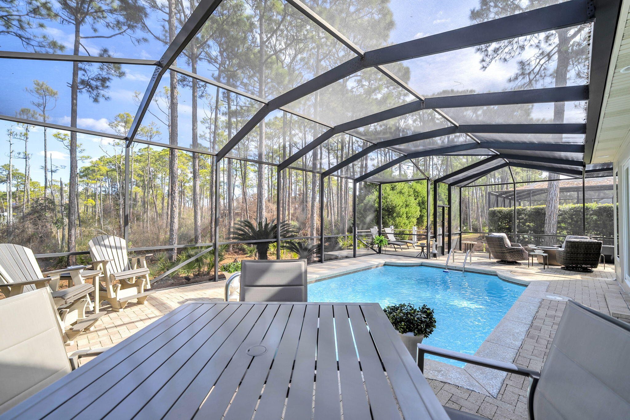 KELLY PLANTATION - Residential