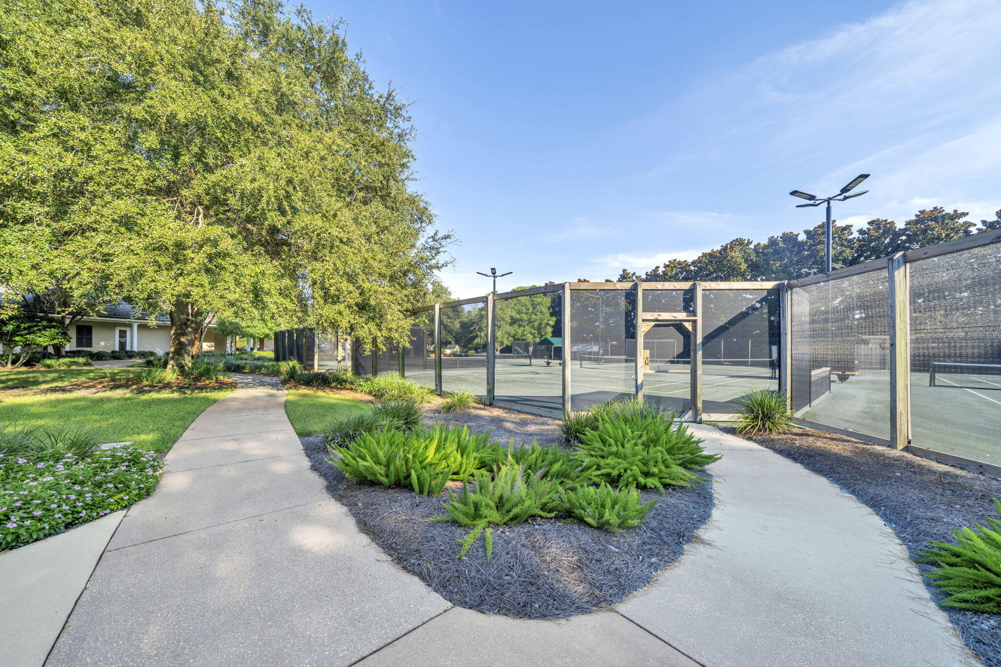 KELLY PLANTATION - Residential