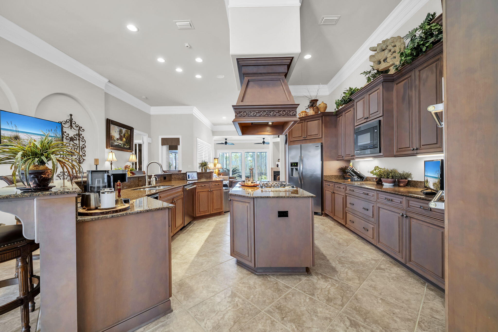 KELLY PLANTATION - Residential