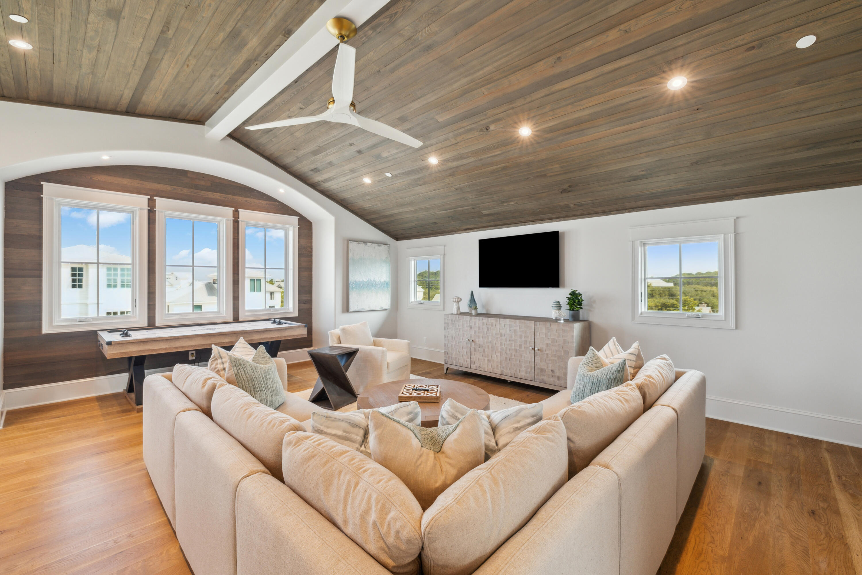 Seawalk Circle - Residential