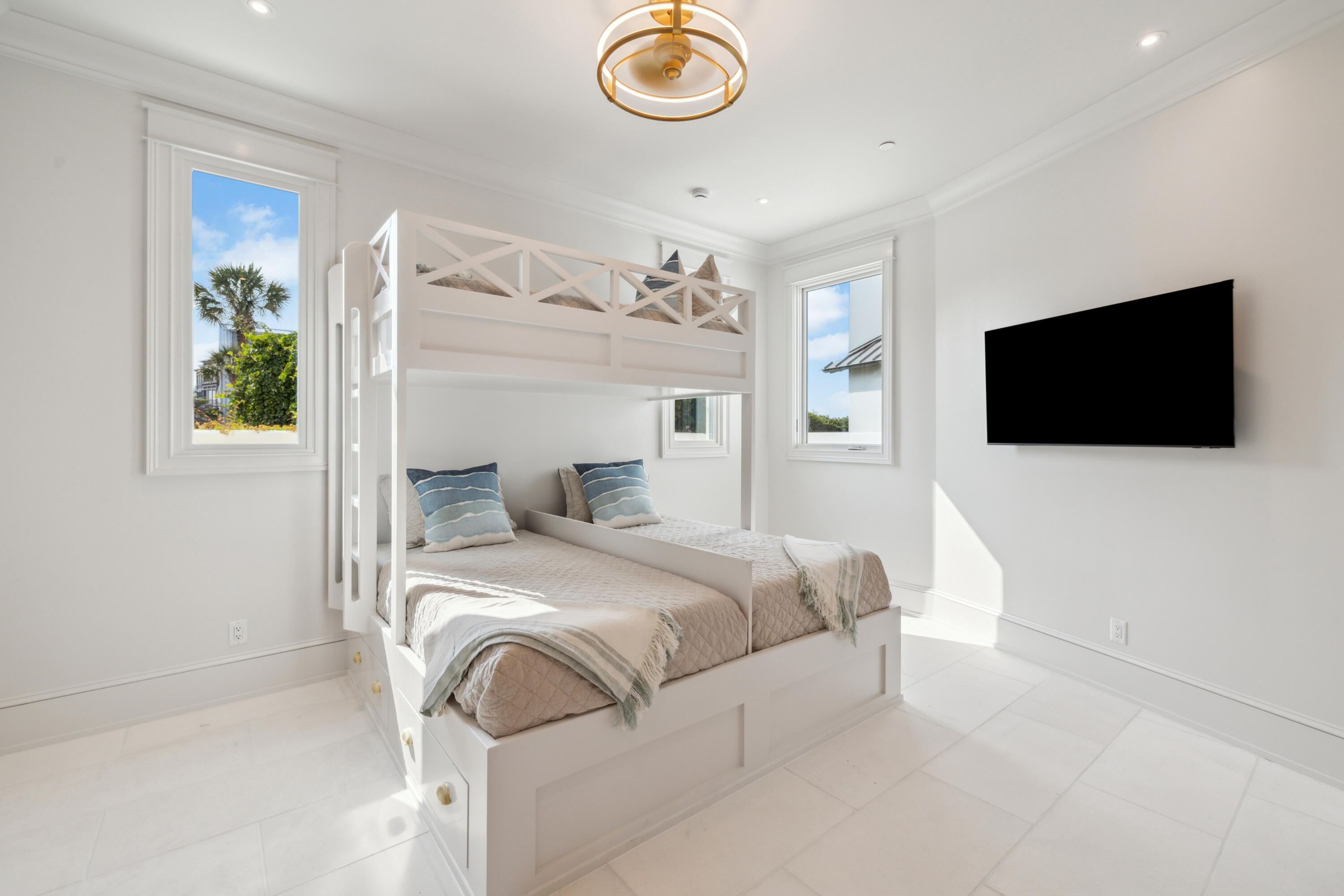 Seawalk Circle - Residential