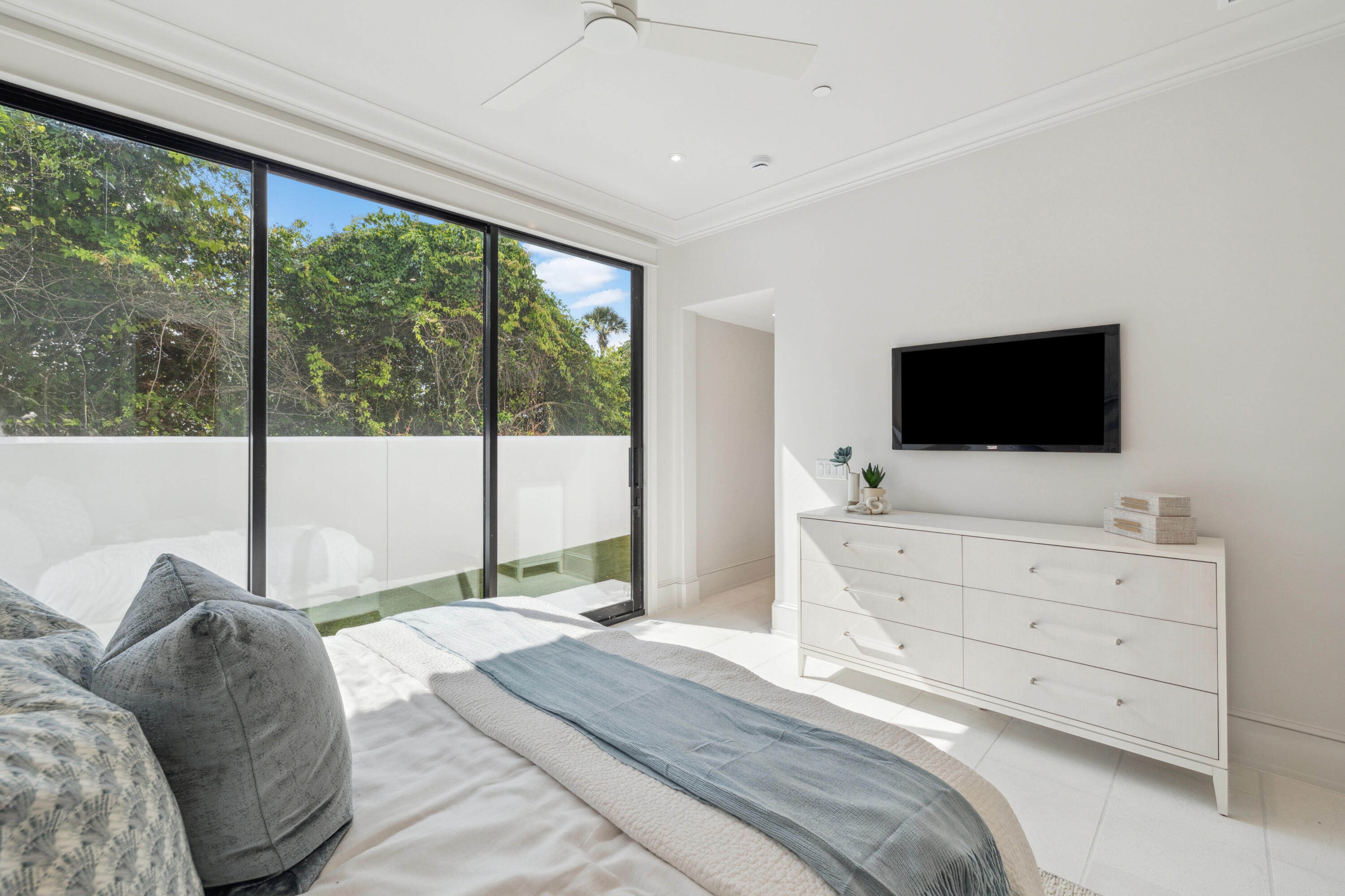 Seawalk Circle - Residential