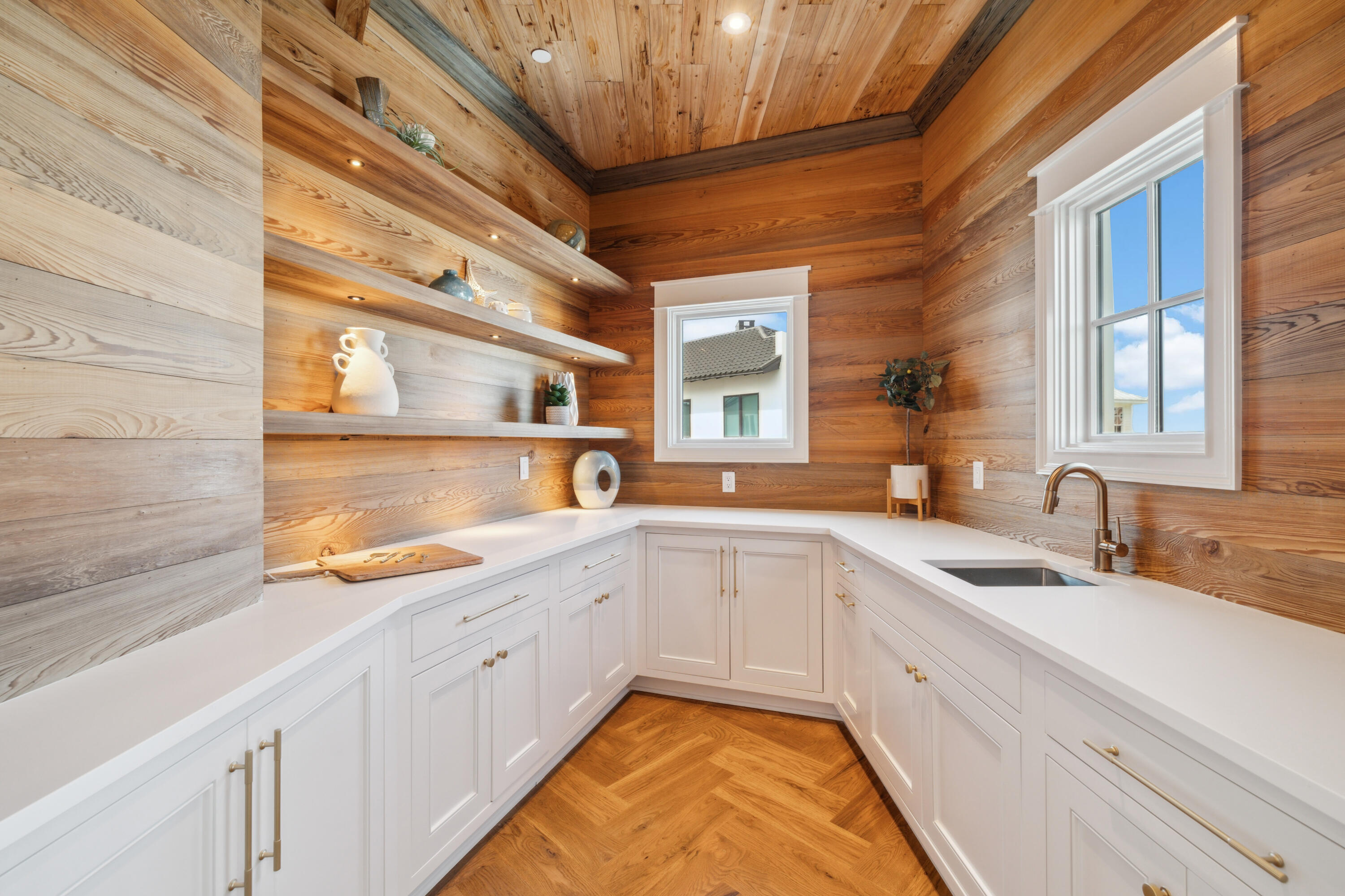 Seawalk Circle - Residential