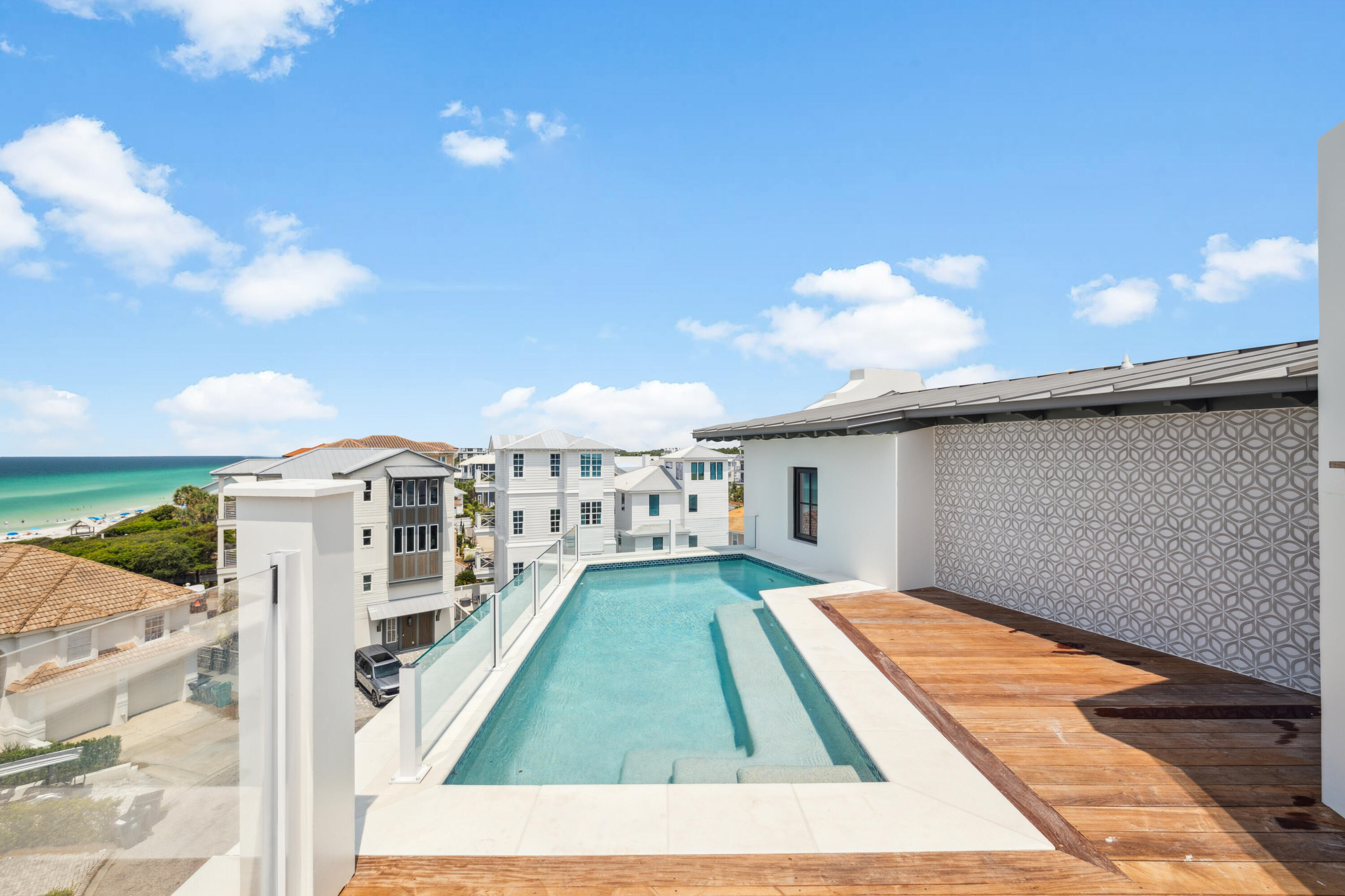 Seawalk Circle - Residential