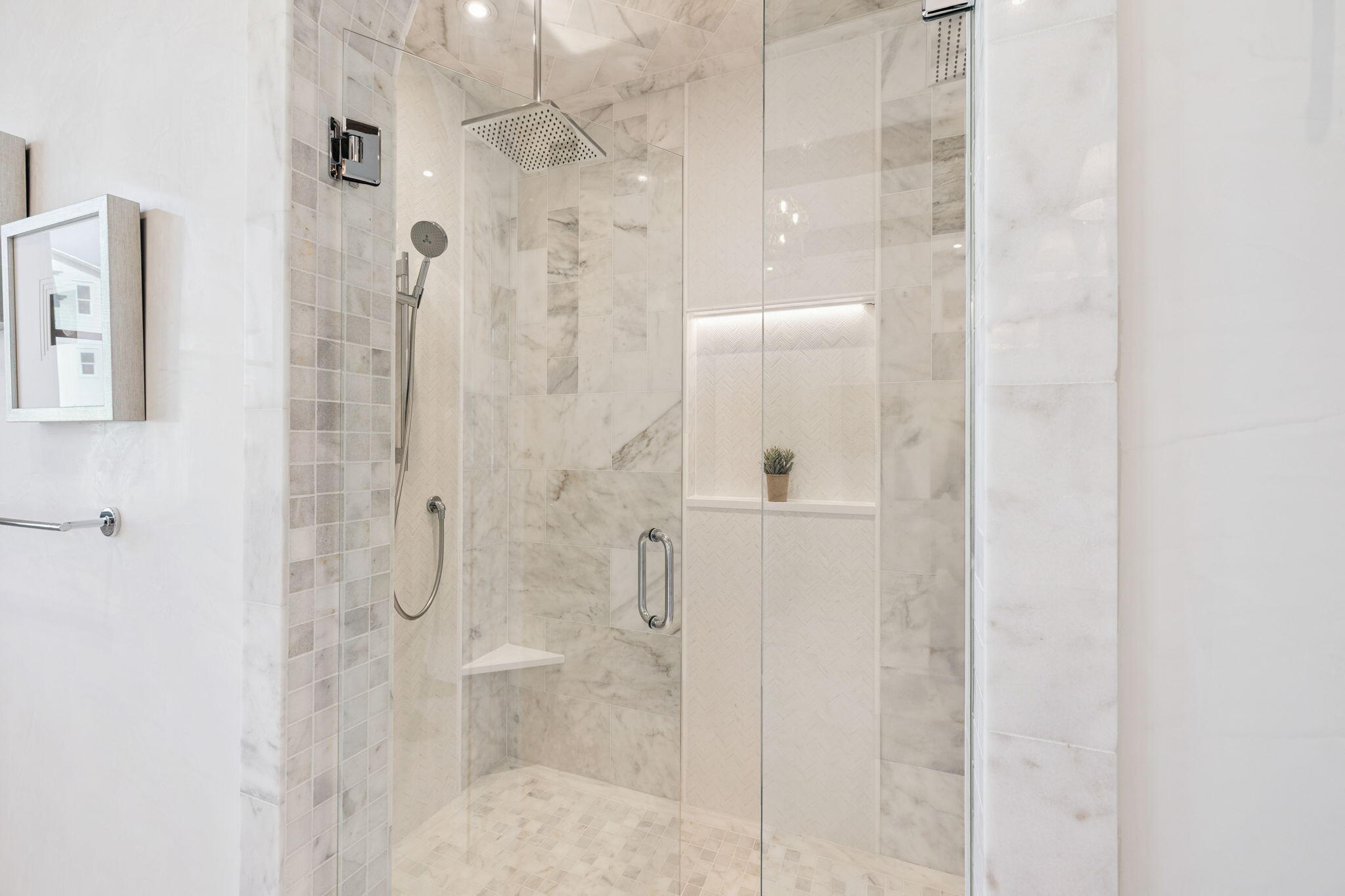 Seawalk Circle - Residential