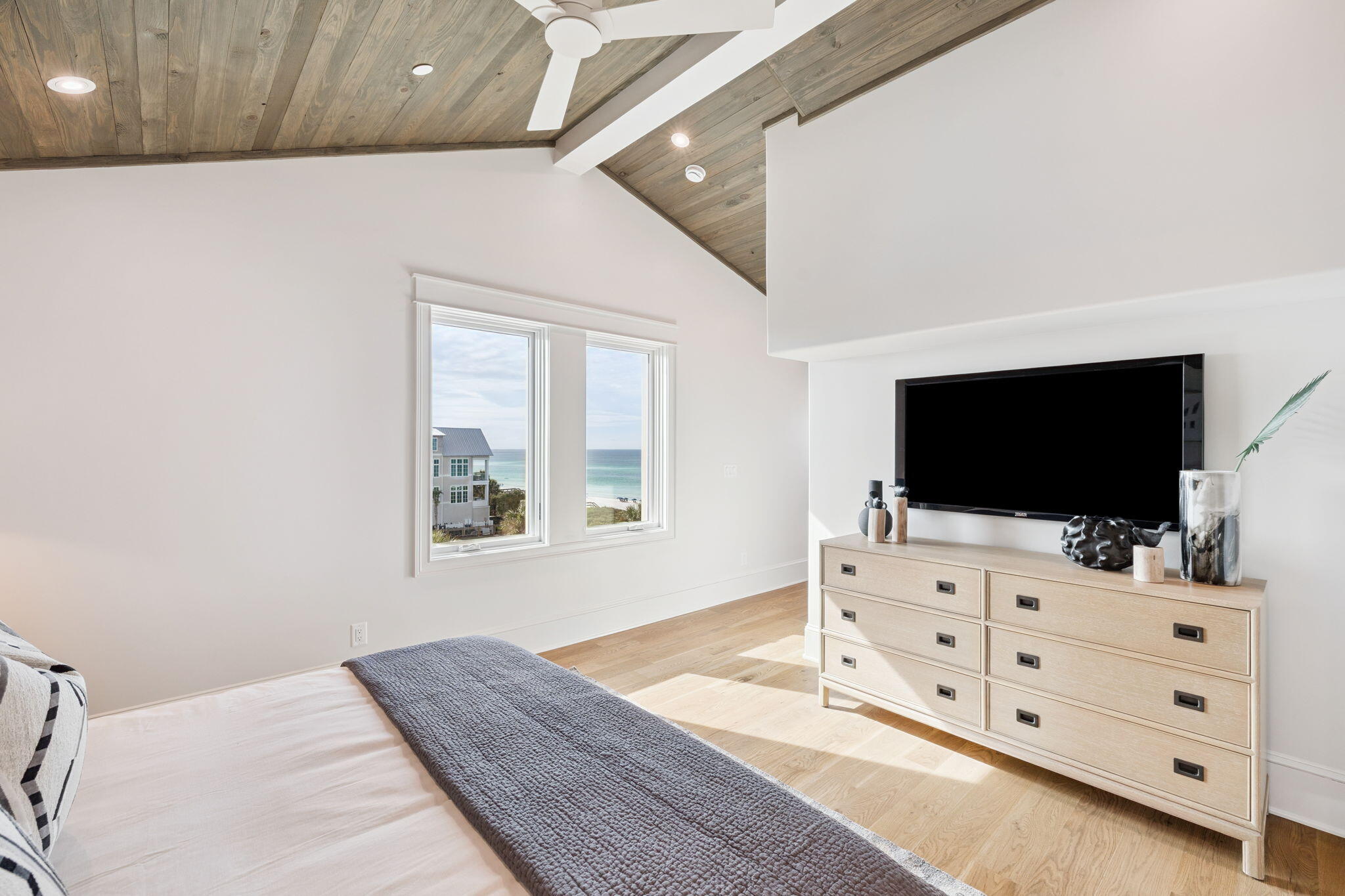 Seawalk Circle - Residential