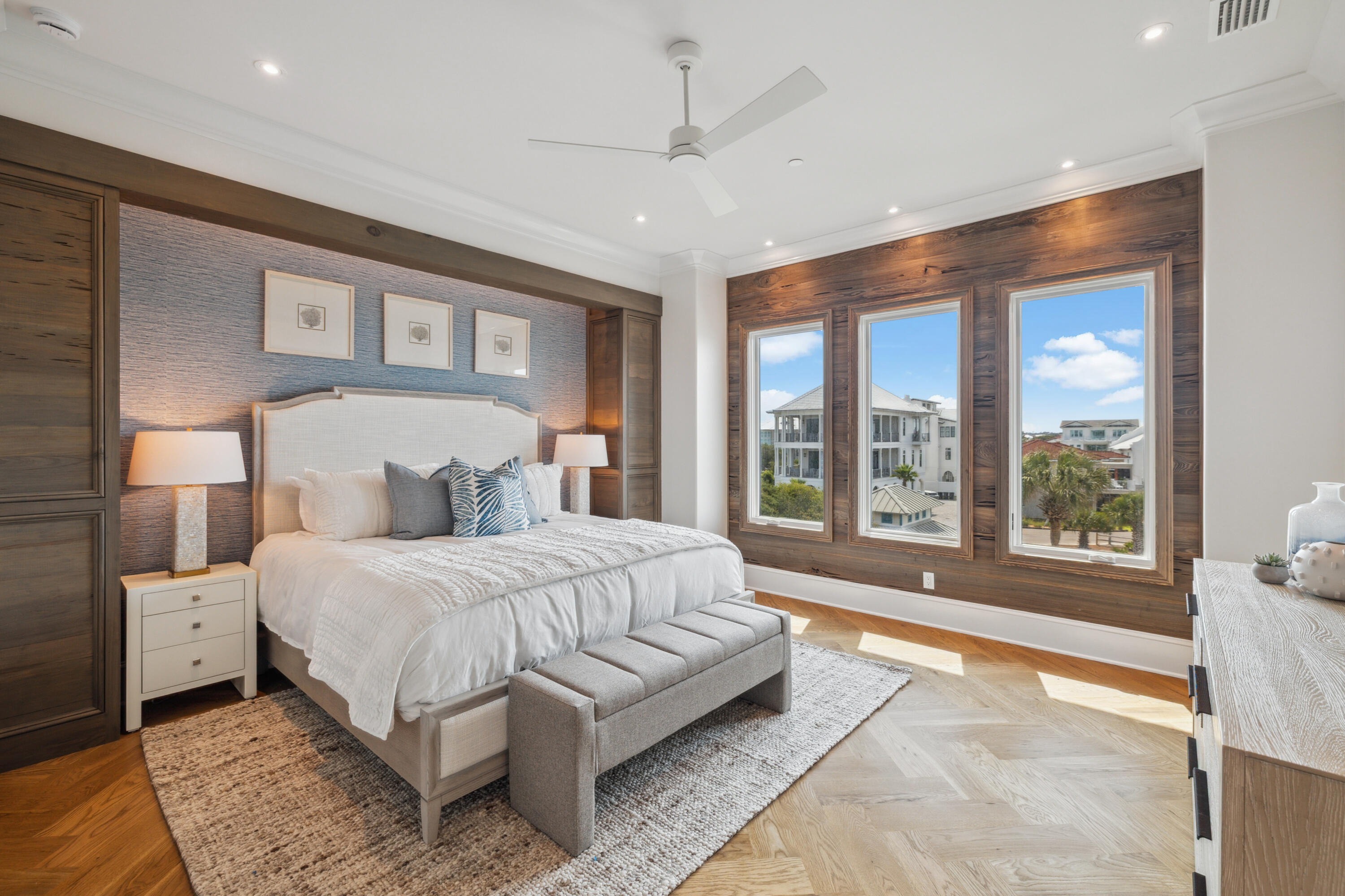 Seawalk Circle - Residential