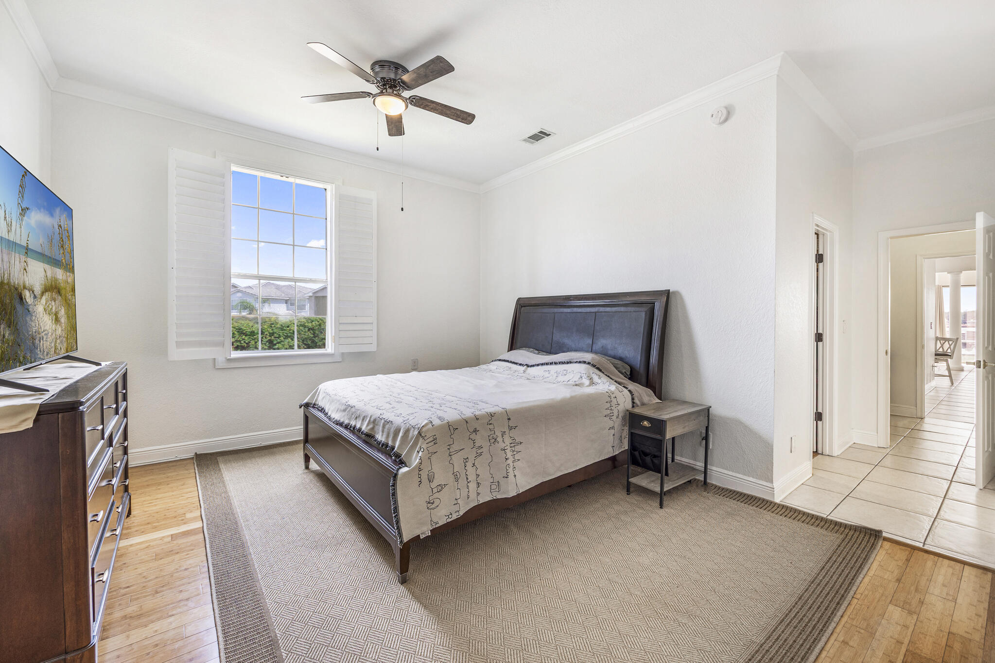 LIGHTHOUSE POINTE - Residential