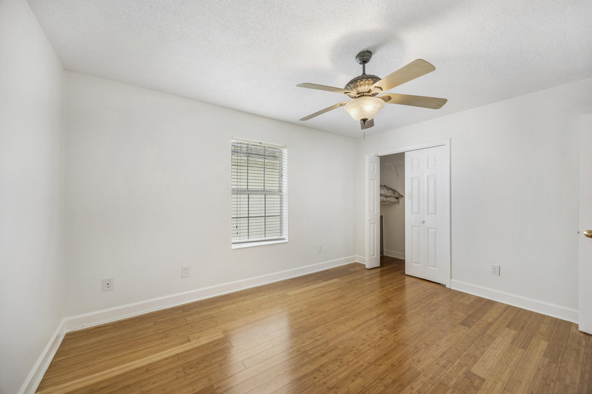 LIGHTHOUSE POINTE - Residential