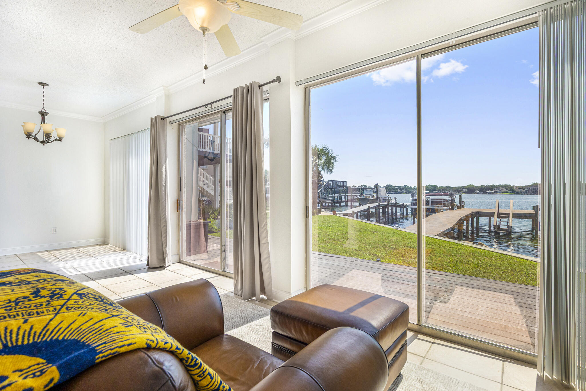 LIGHTHOUSE POINTE - Residential