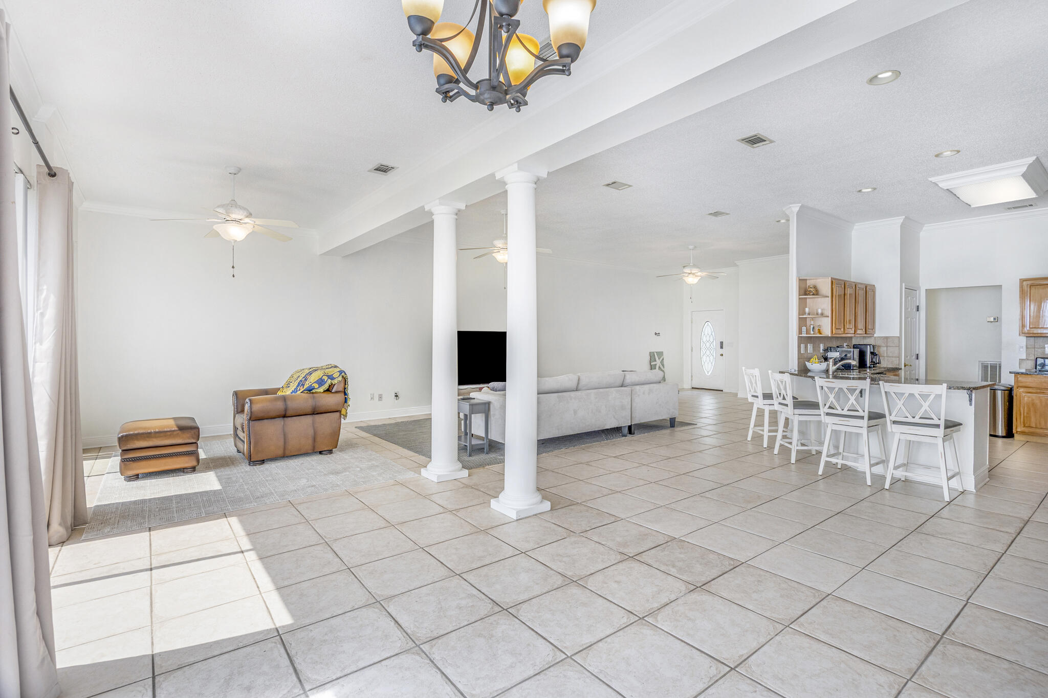 LIGHTHOUSE POINTE - Residential