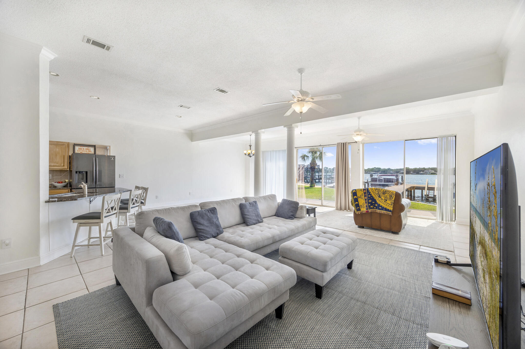 LIGHTHOUSE POINTE - Residential